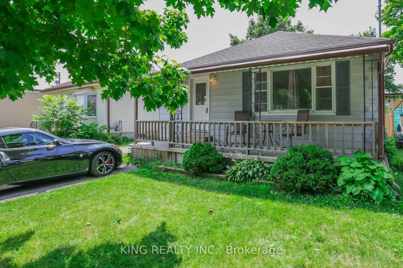 423 SPRUCE Street
