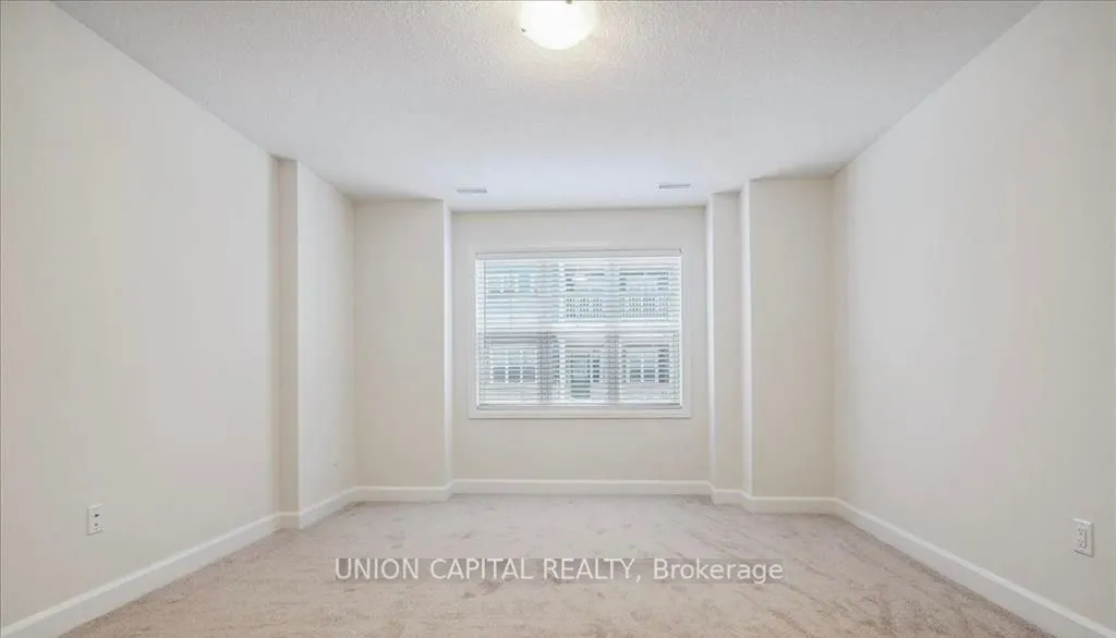 8A Shores Lane E, #0