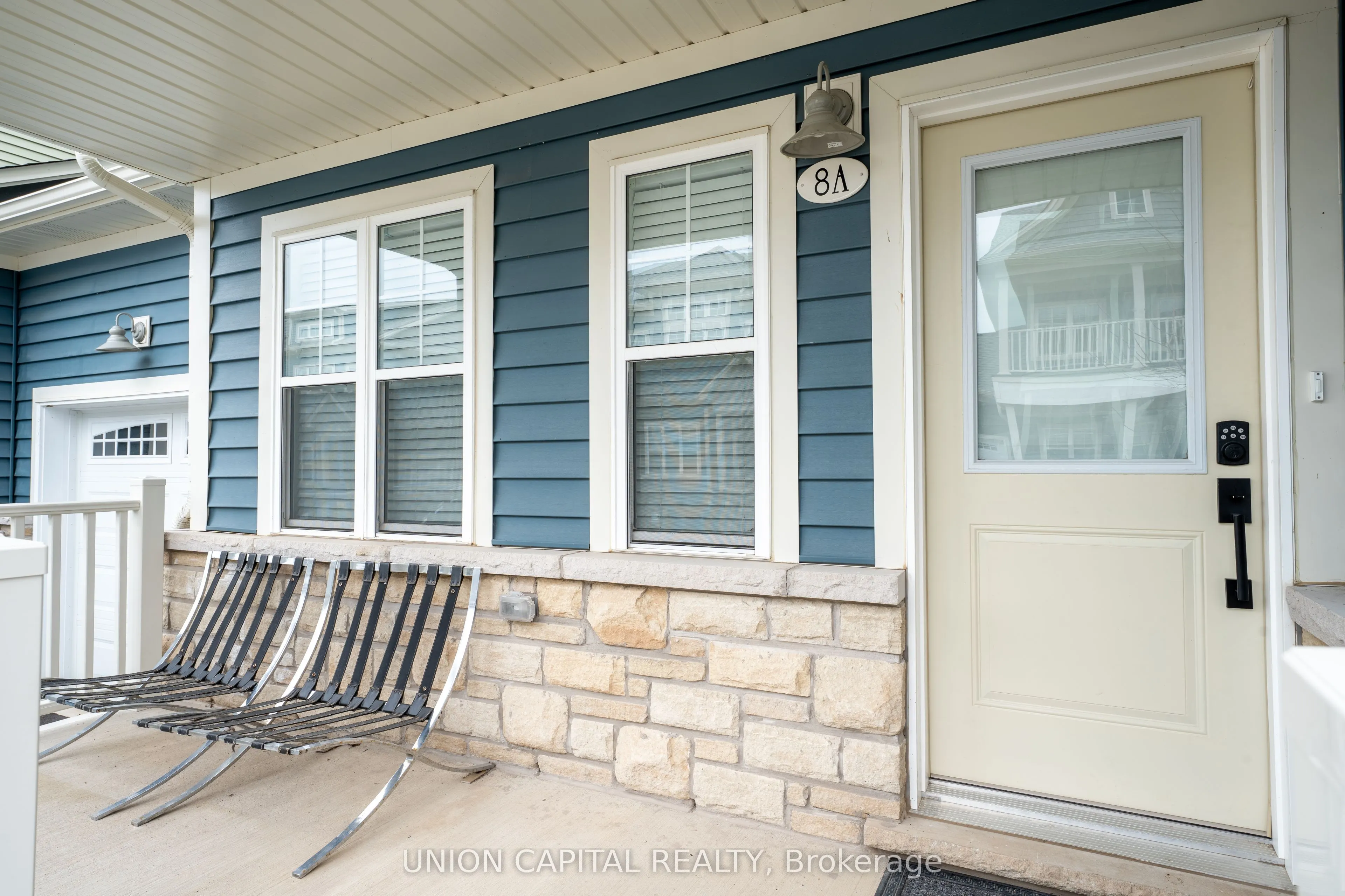 8A Shores Lane E, #0