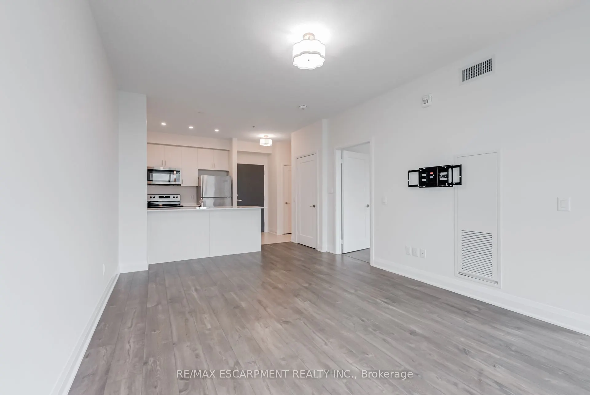 16 Concord Place, #513