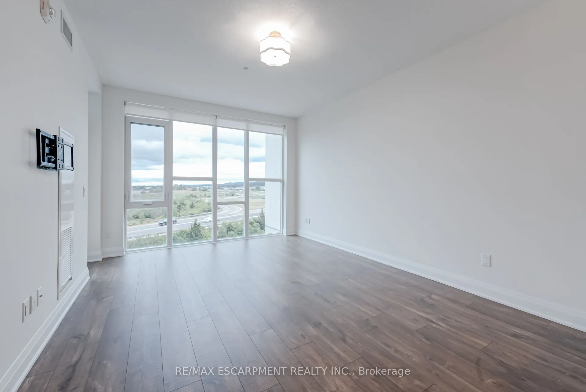 16 Concord Place, #513