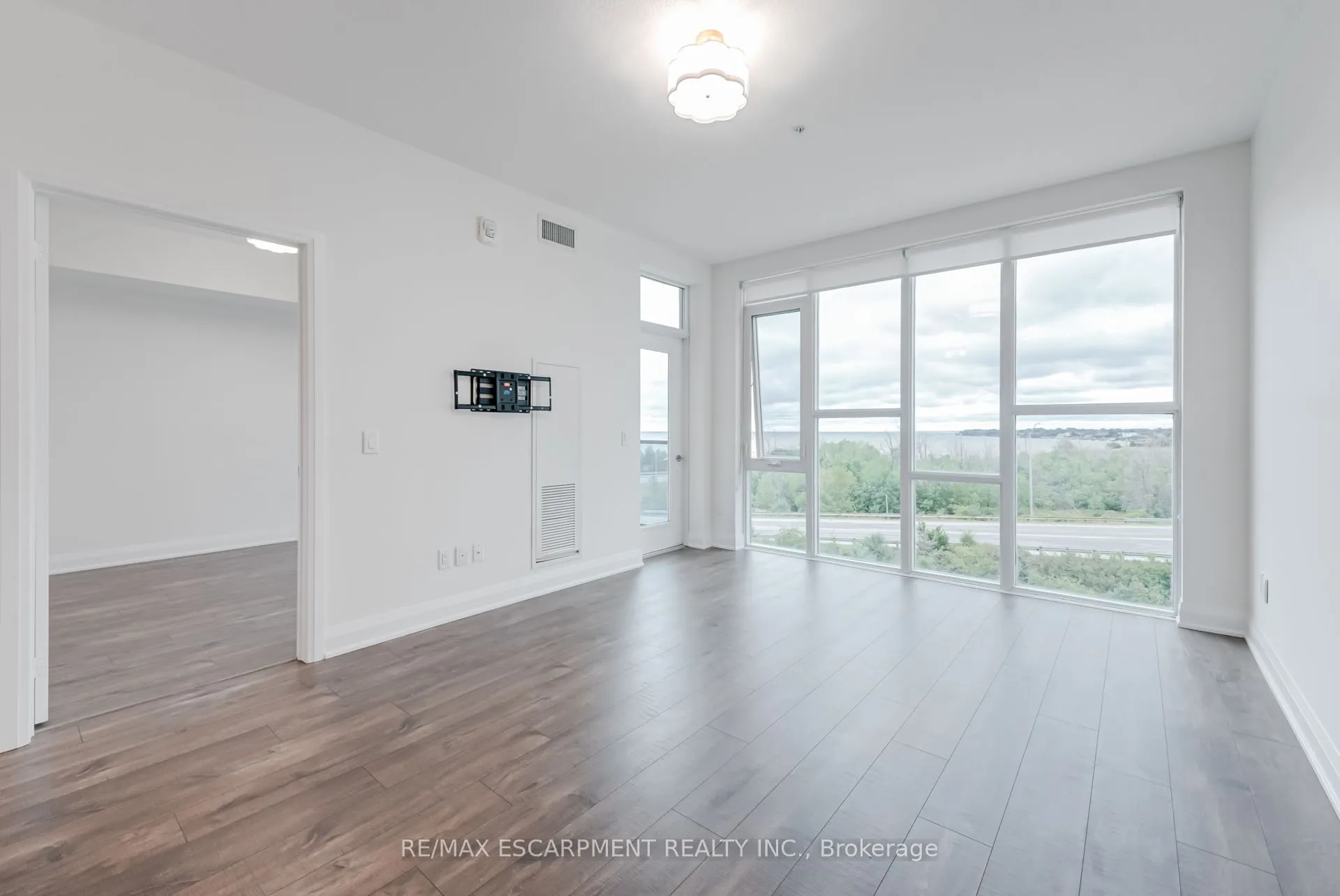 16 Concord Place, #513