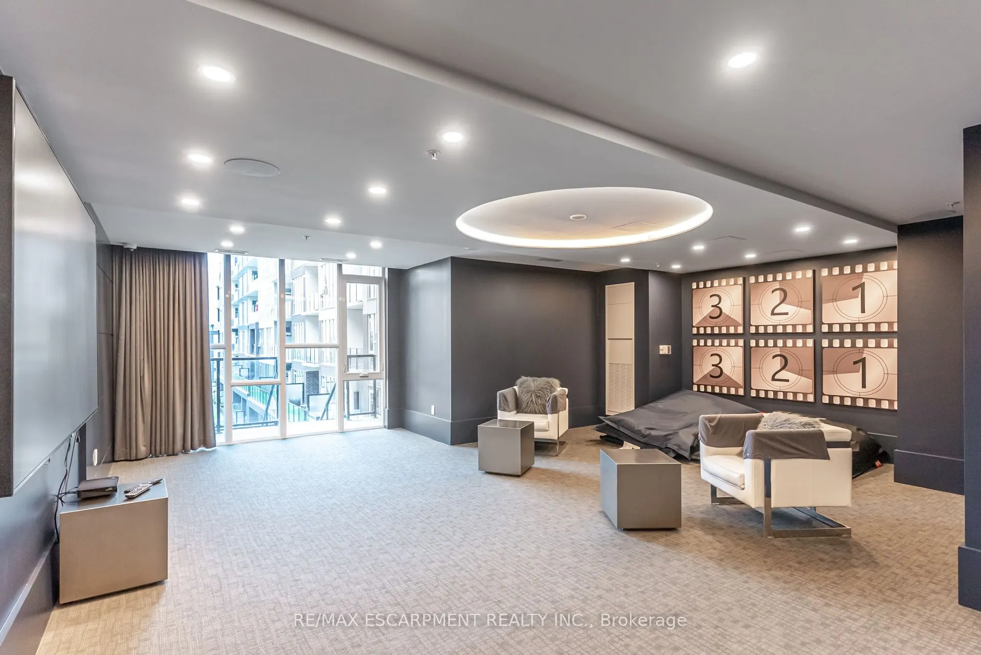 16 Concord Place, #513