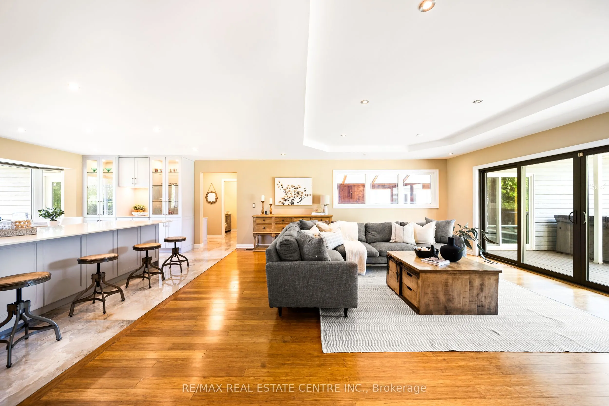 399 Old Brock Road