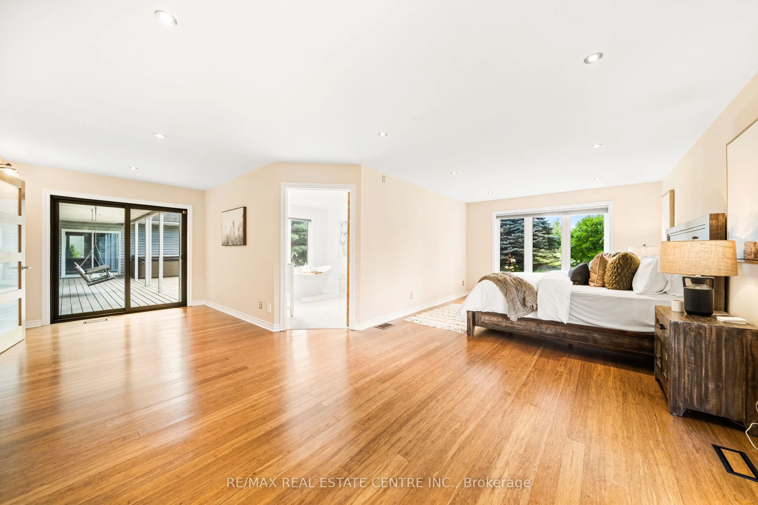 399 Old Brock Road