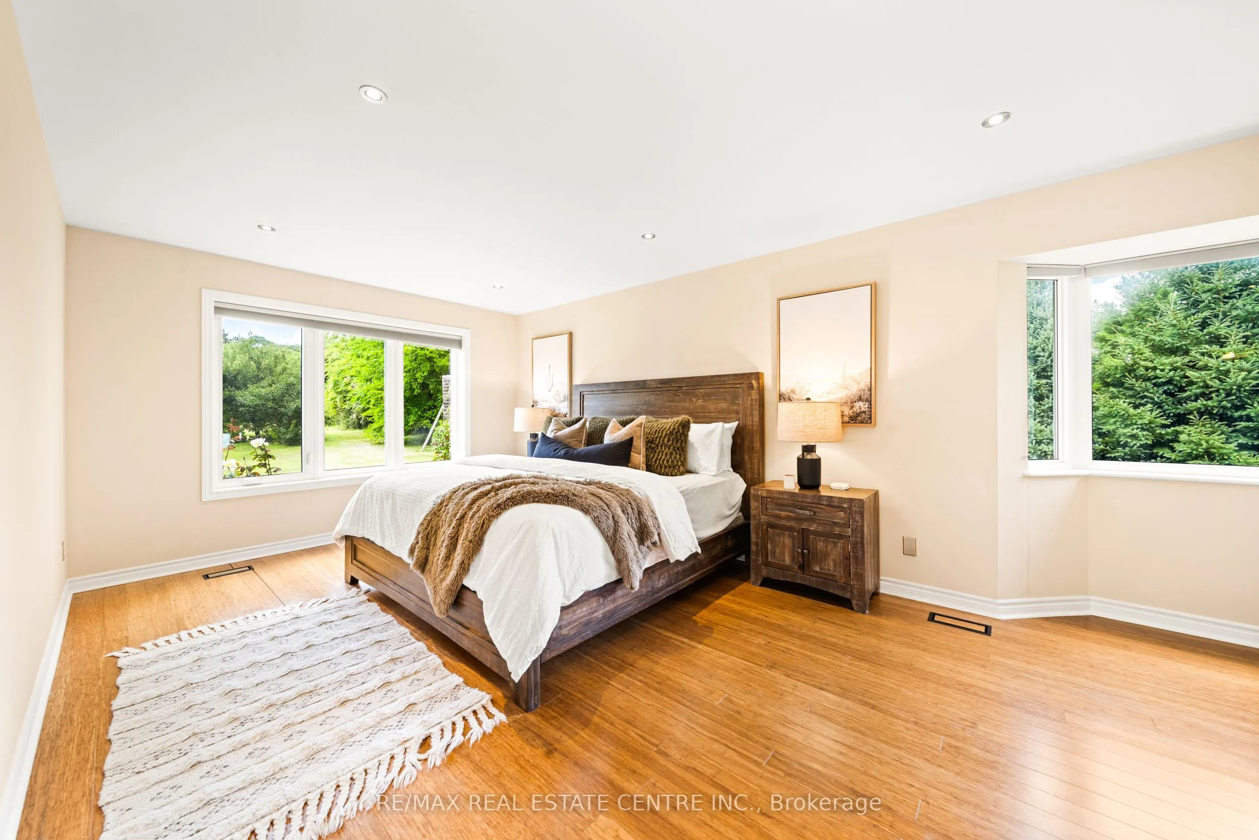 399 Old Brock Road