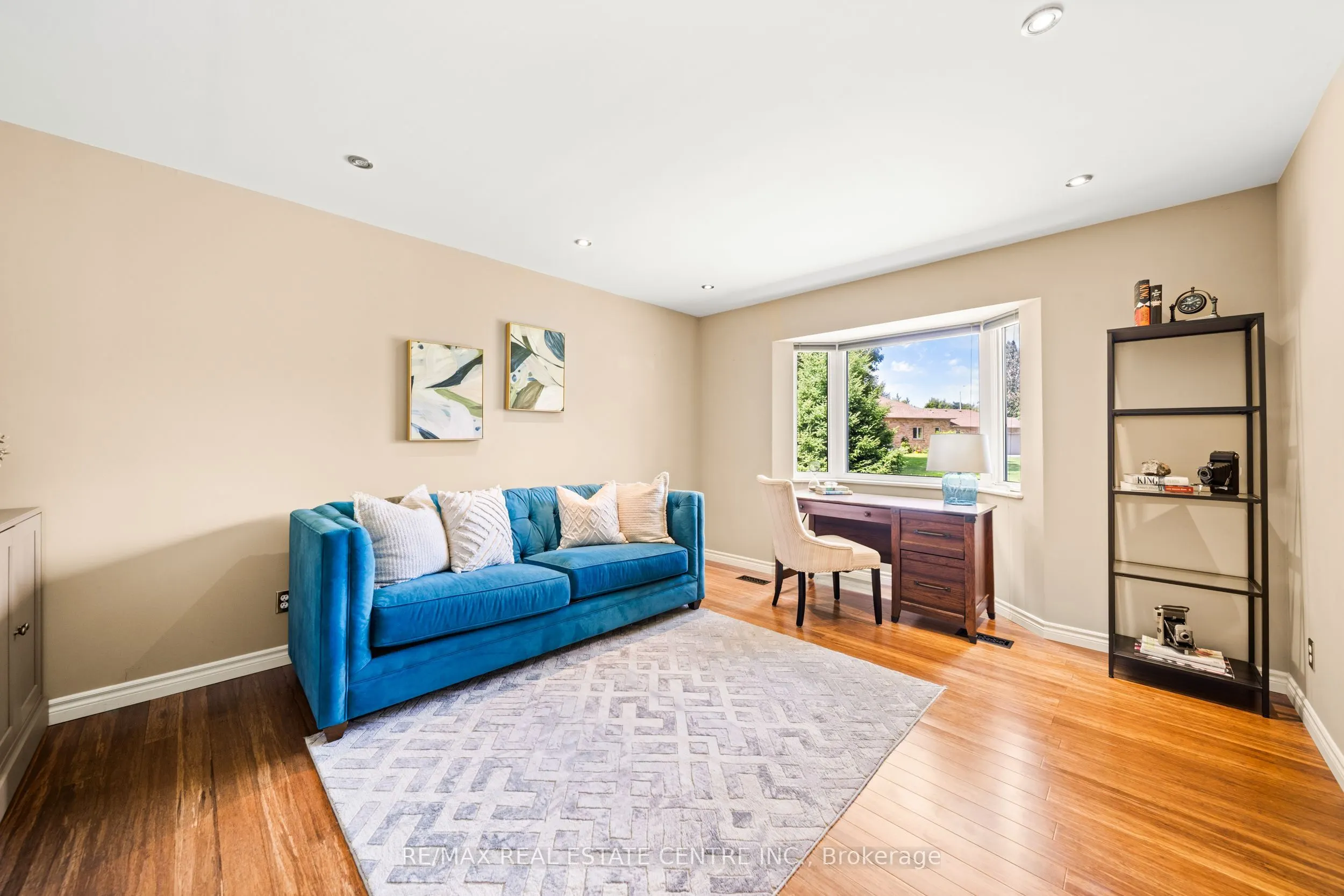 399 Old Brock Road