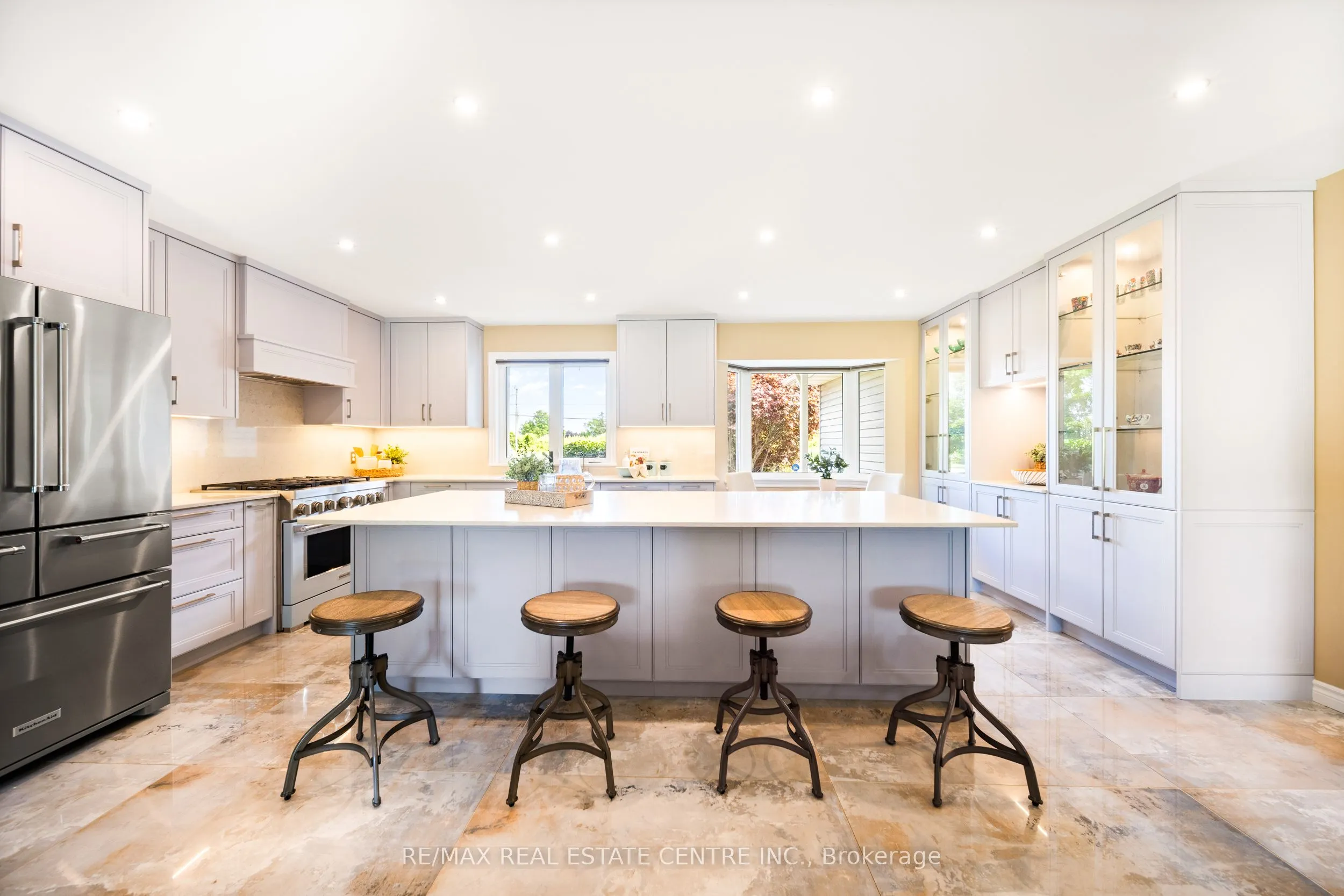 399 Old Brock Road