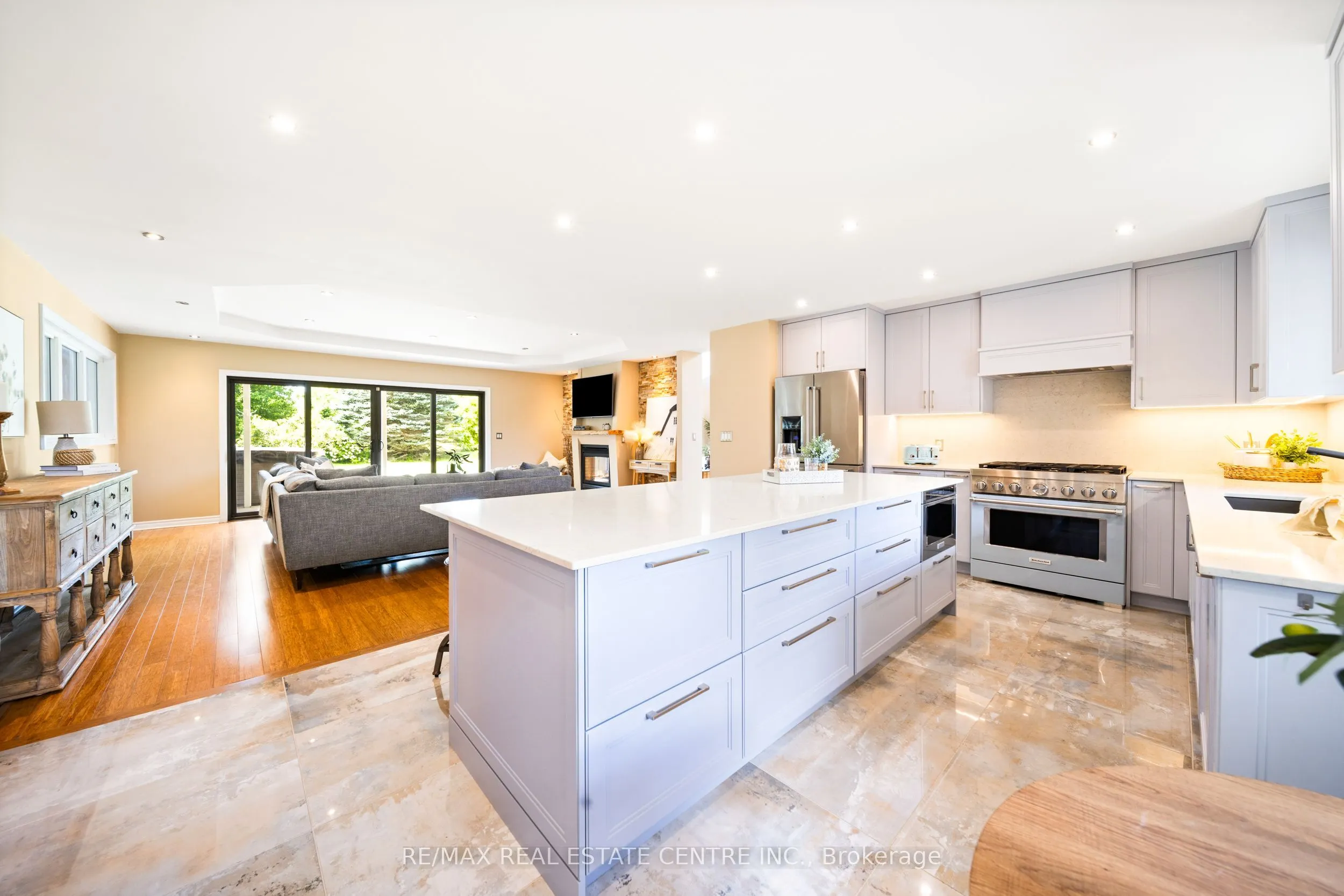 399 Old Brock Road