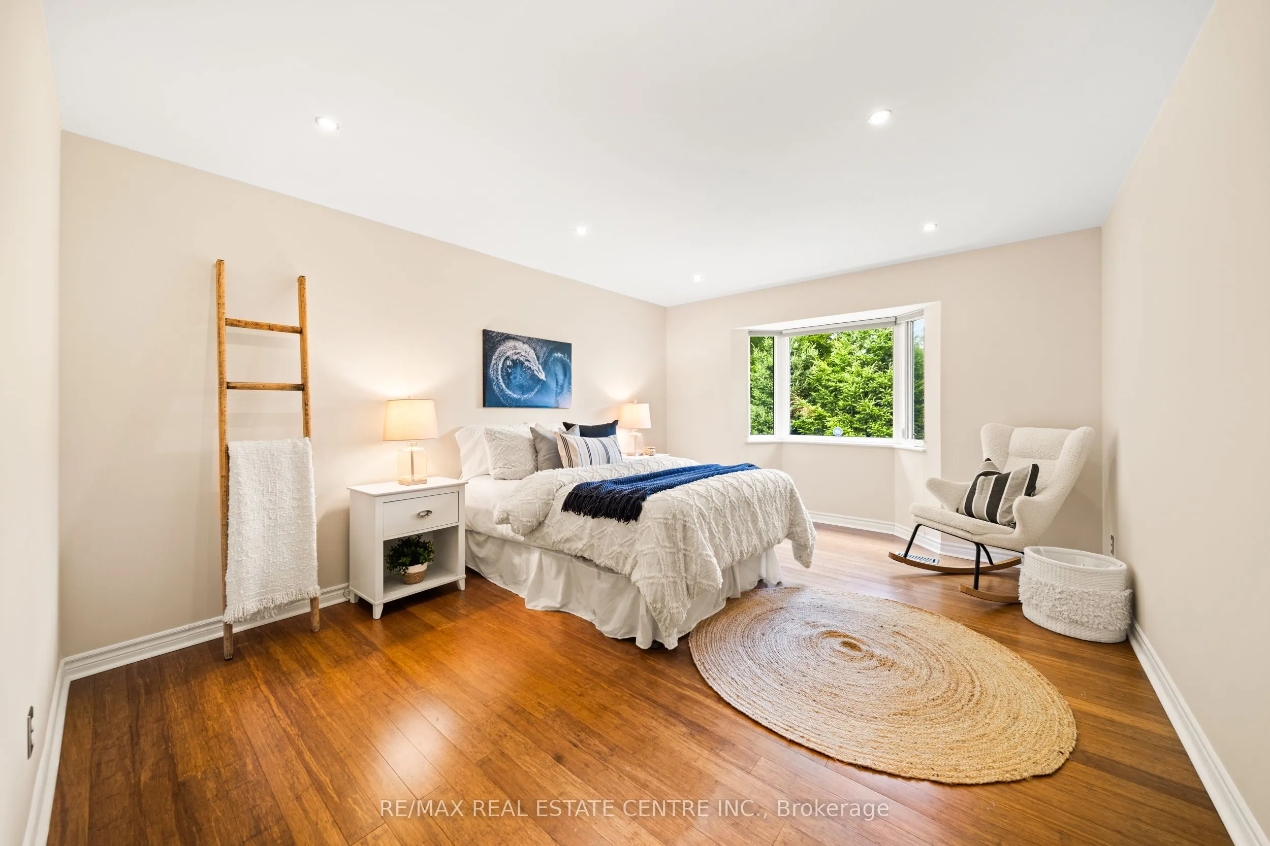 399 Old Brock Road