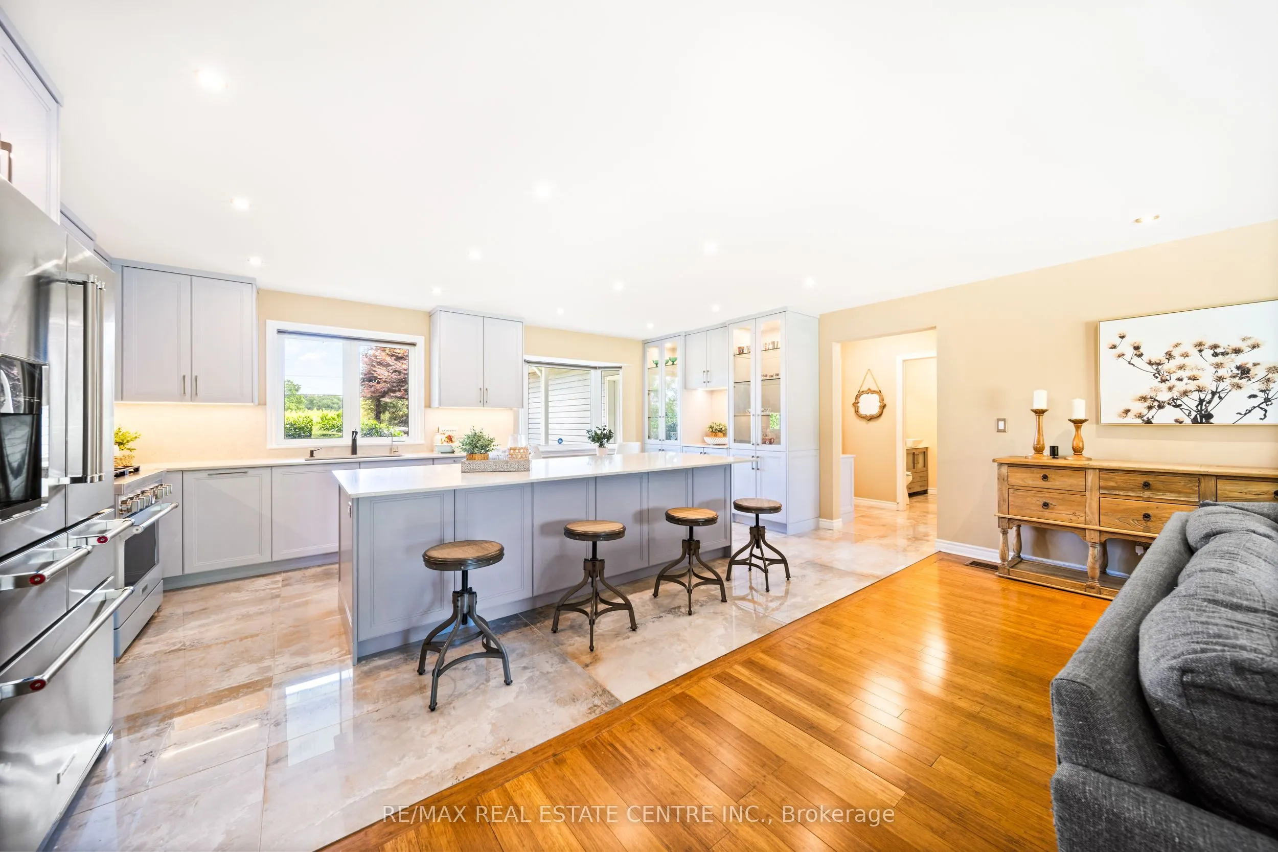 399 Old Brock Road