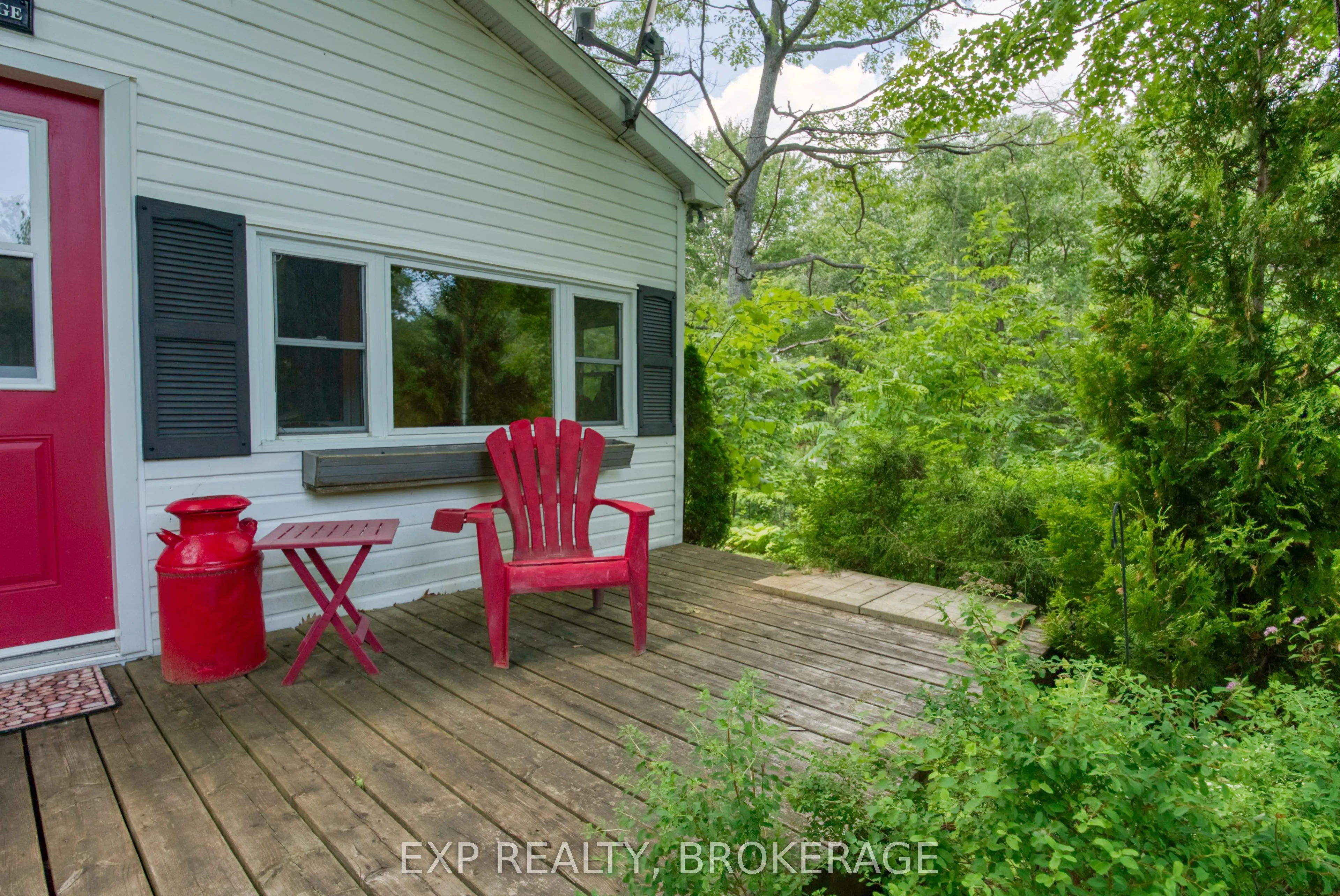 1036 Lakeshore Road
