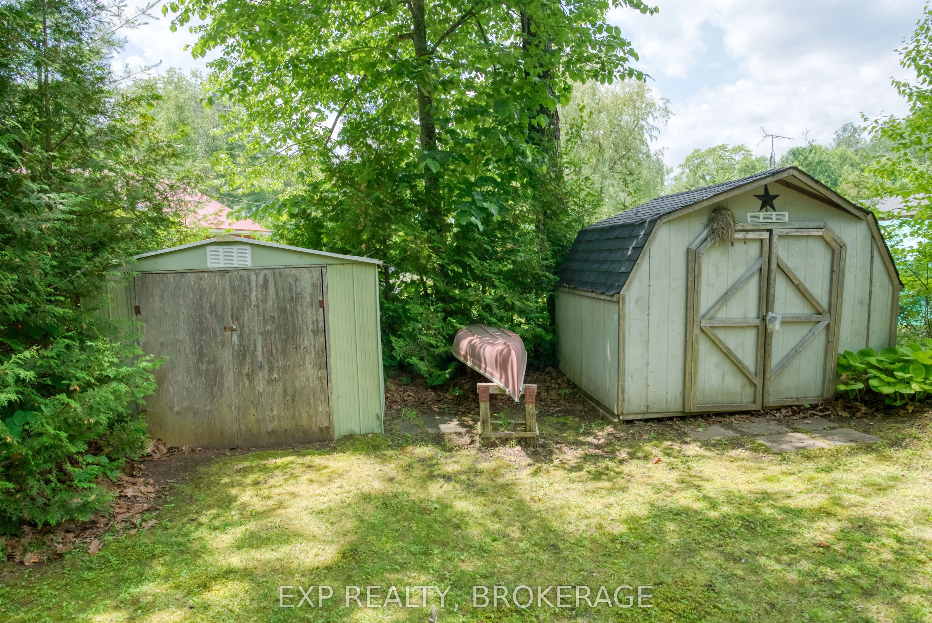 1036 Lakeshore Road
