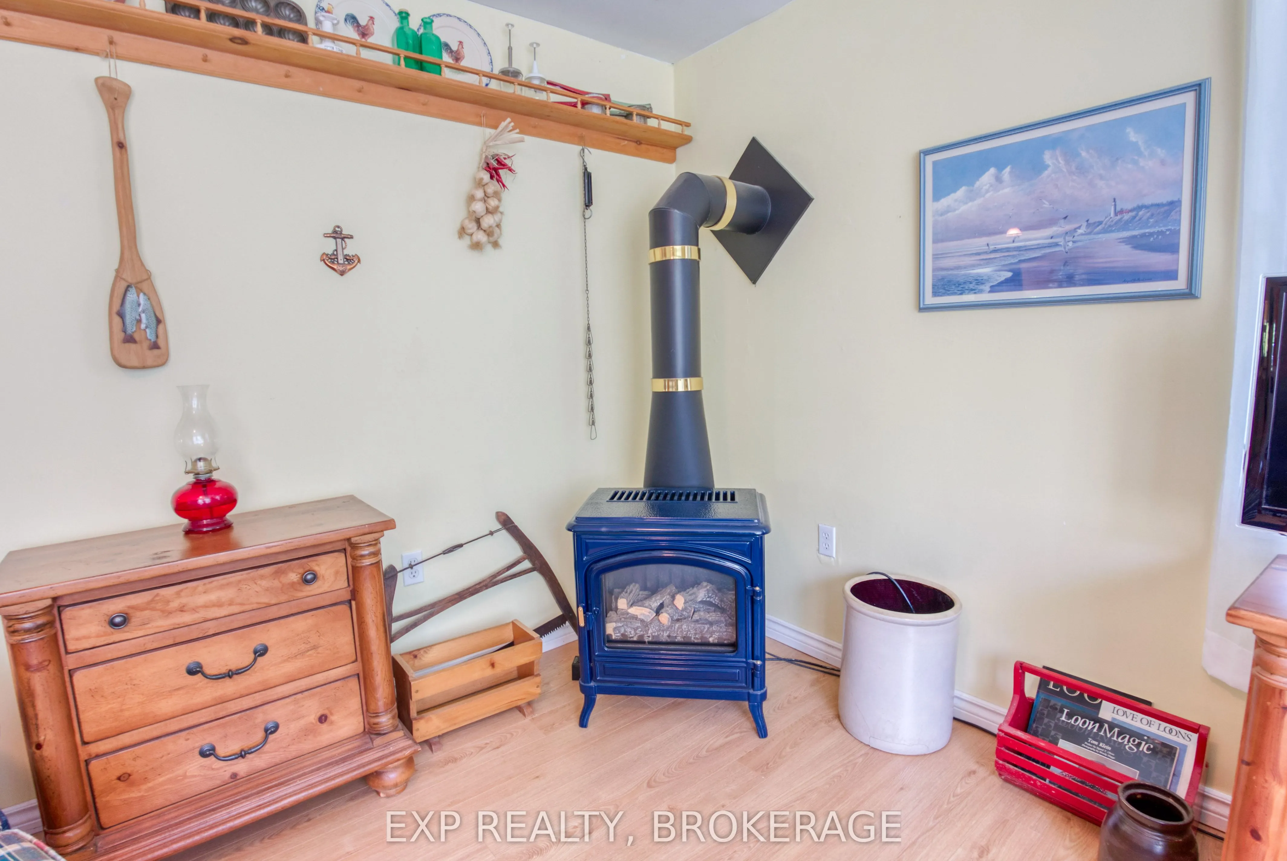 1036 Lakeshore Road