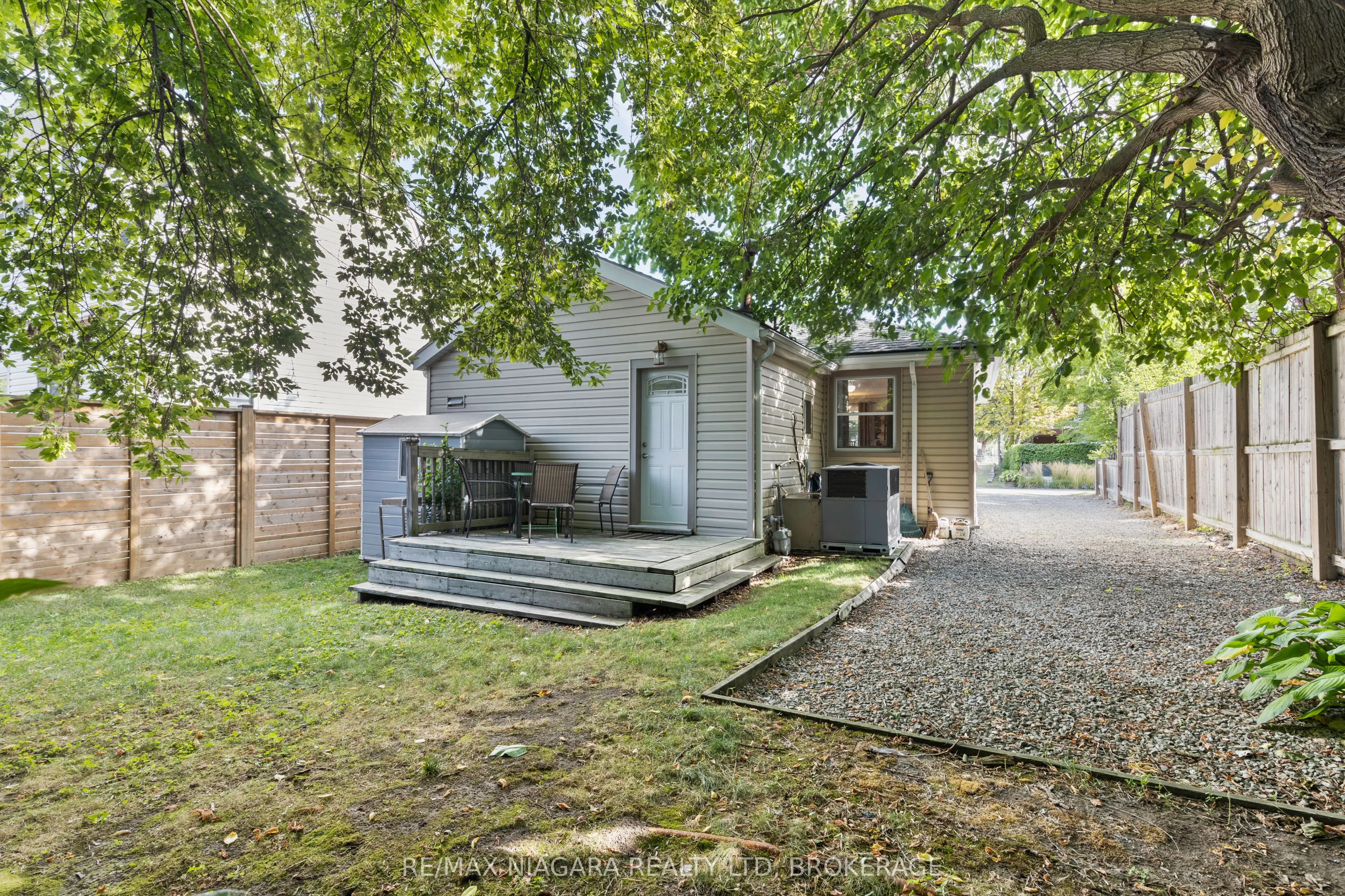 118 Lockhart Street