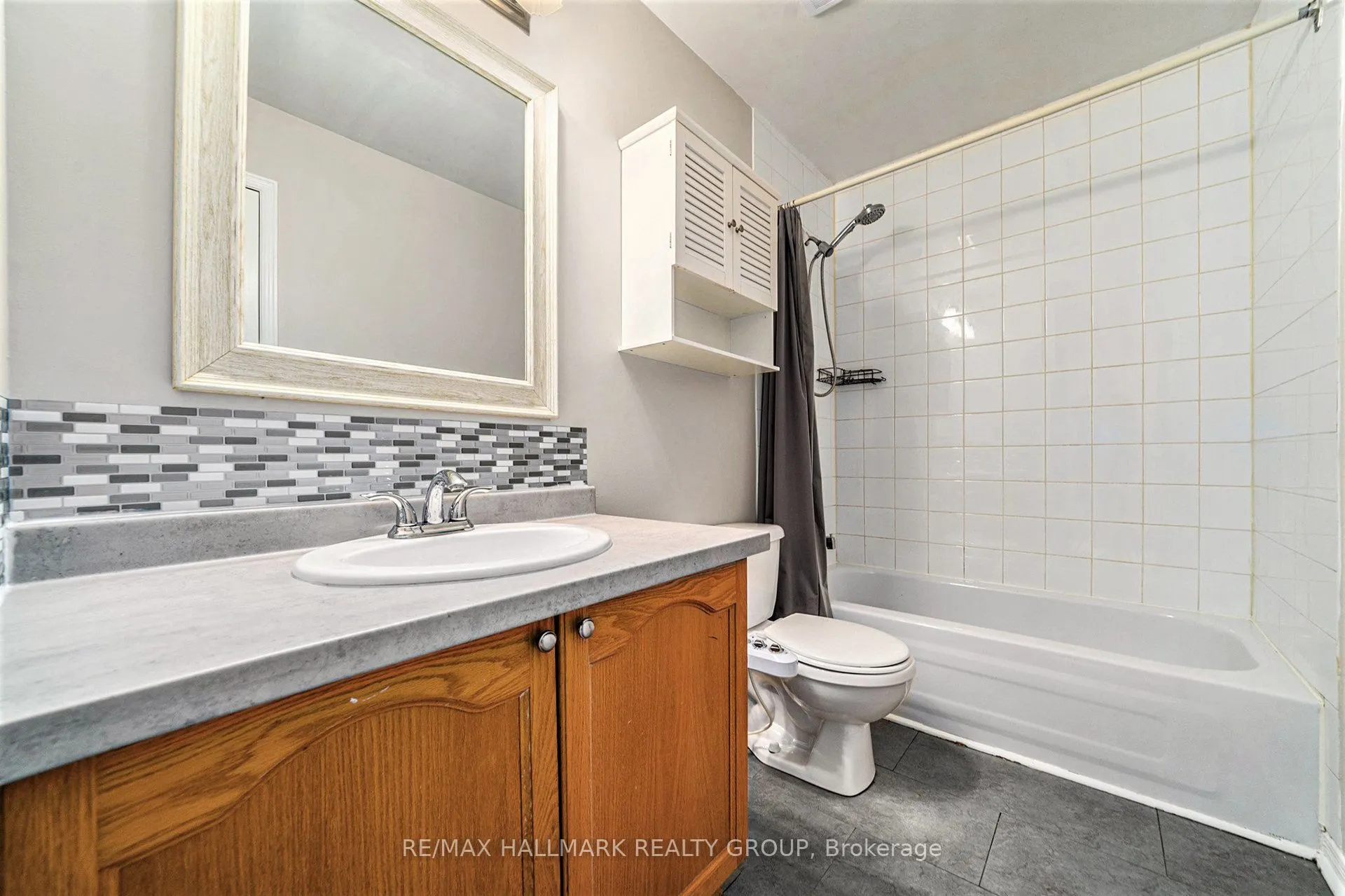 1563 Fisher Avenue, #10