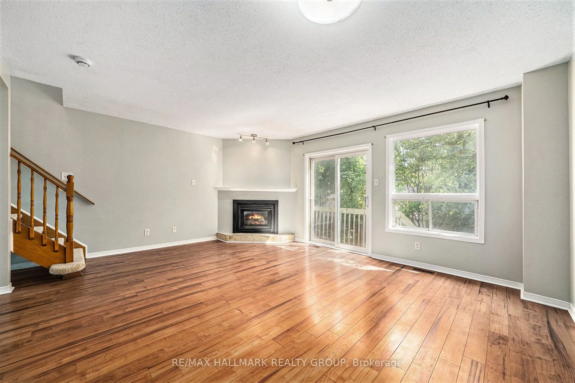 1563 Fisher Avenue, #10