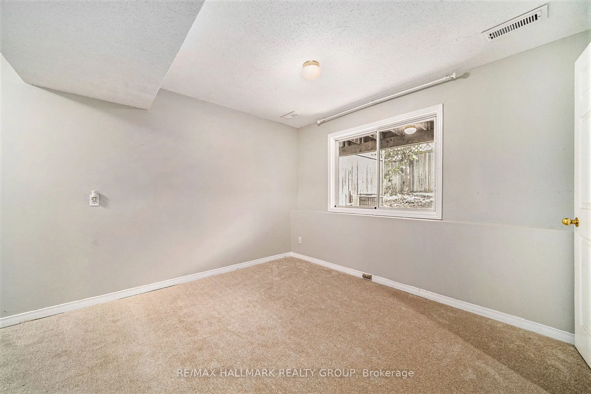 1563 Fisher Avenue, #10