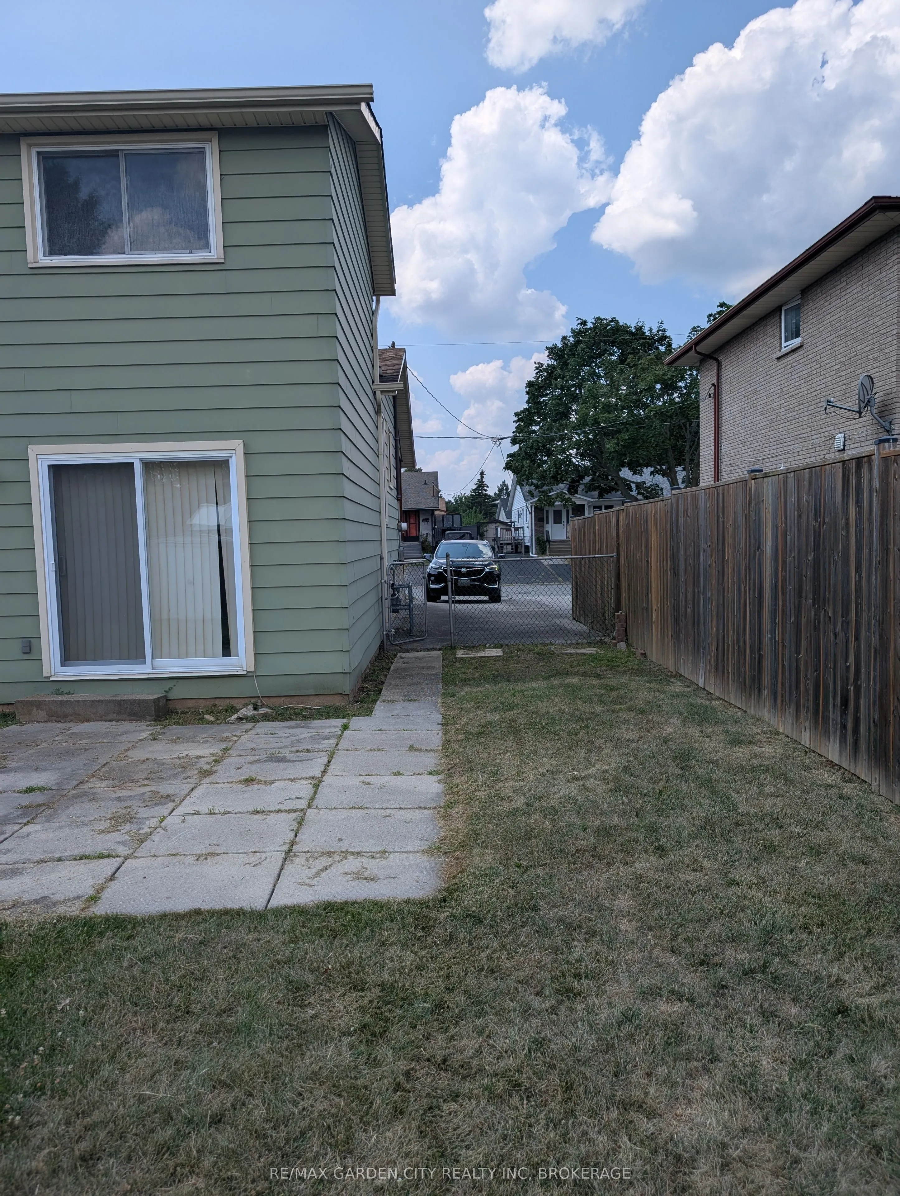 62 ALLAN Drive