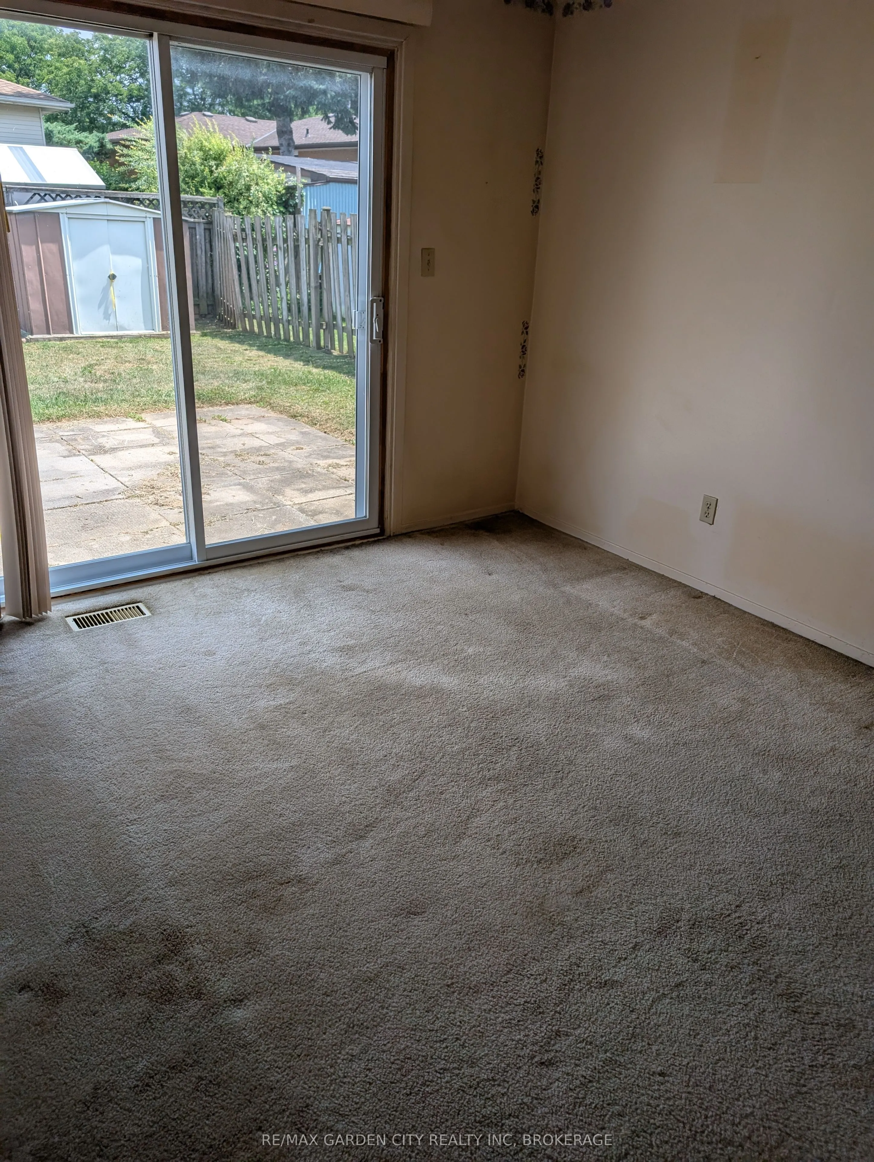 62 ALLAN Drive