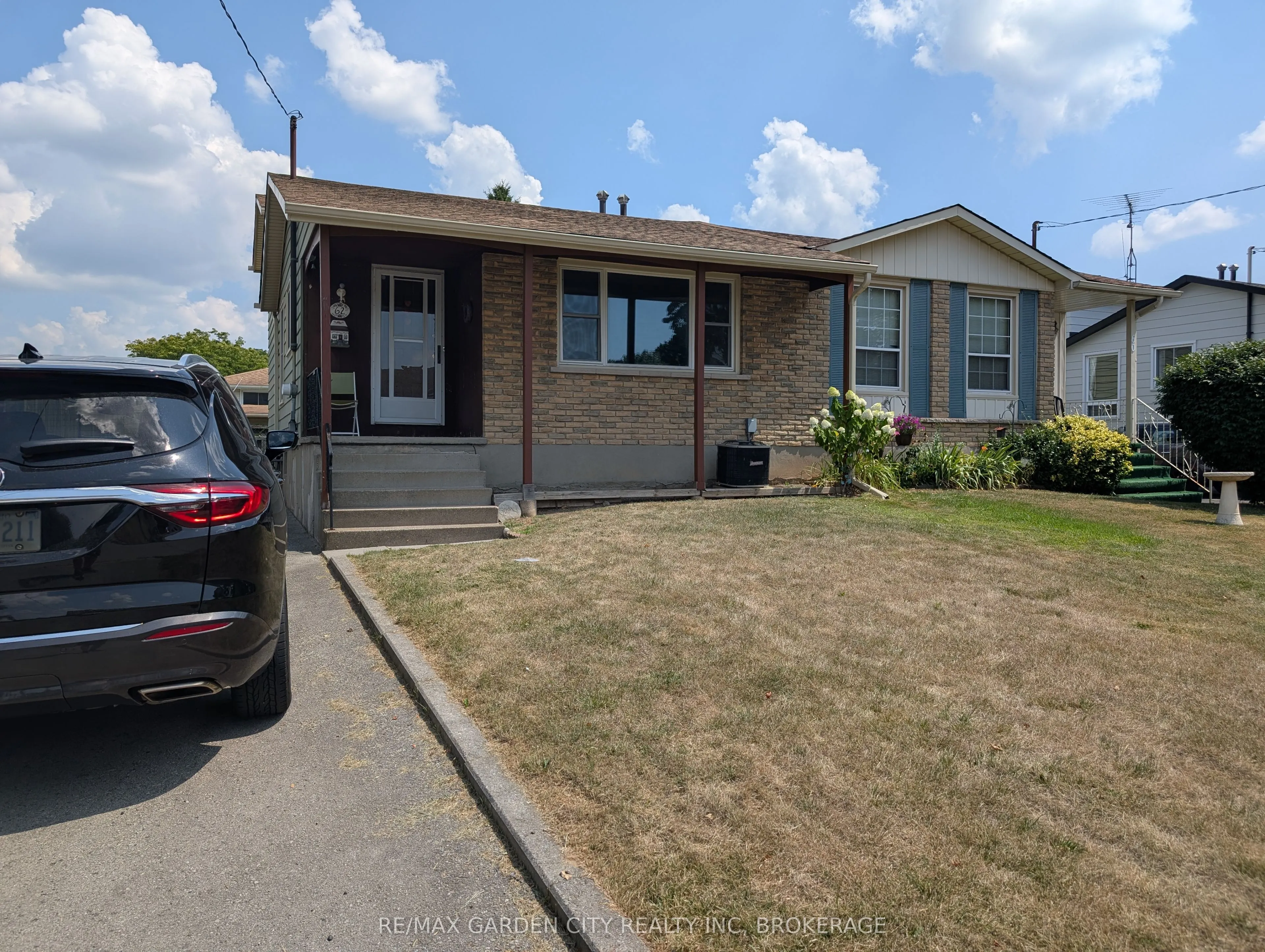 62 ALLAN Drive