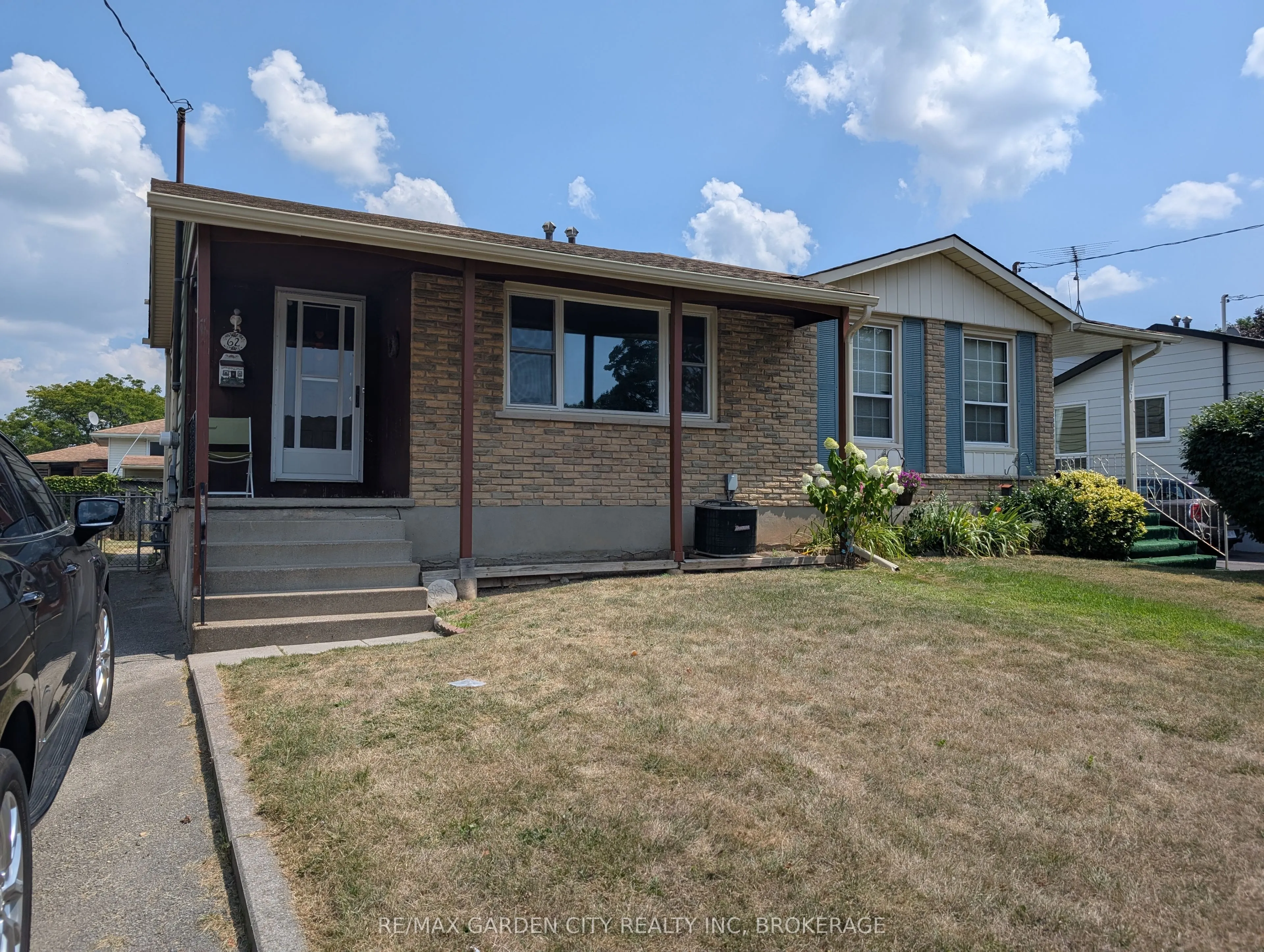 62 ALLAN Drive