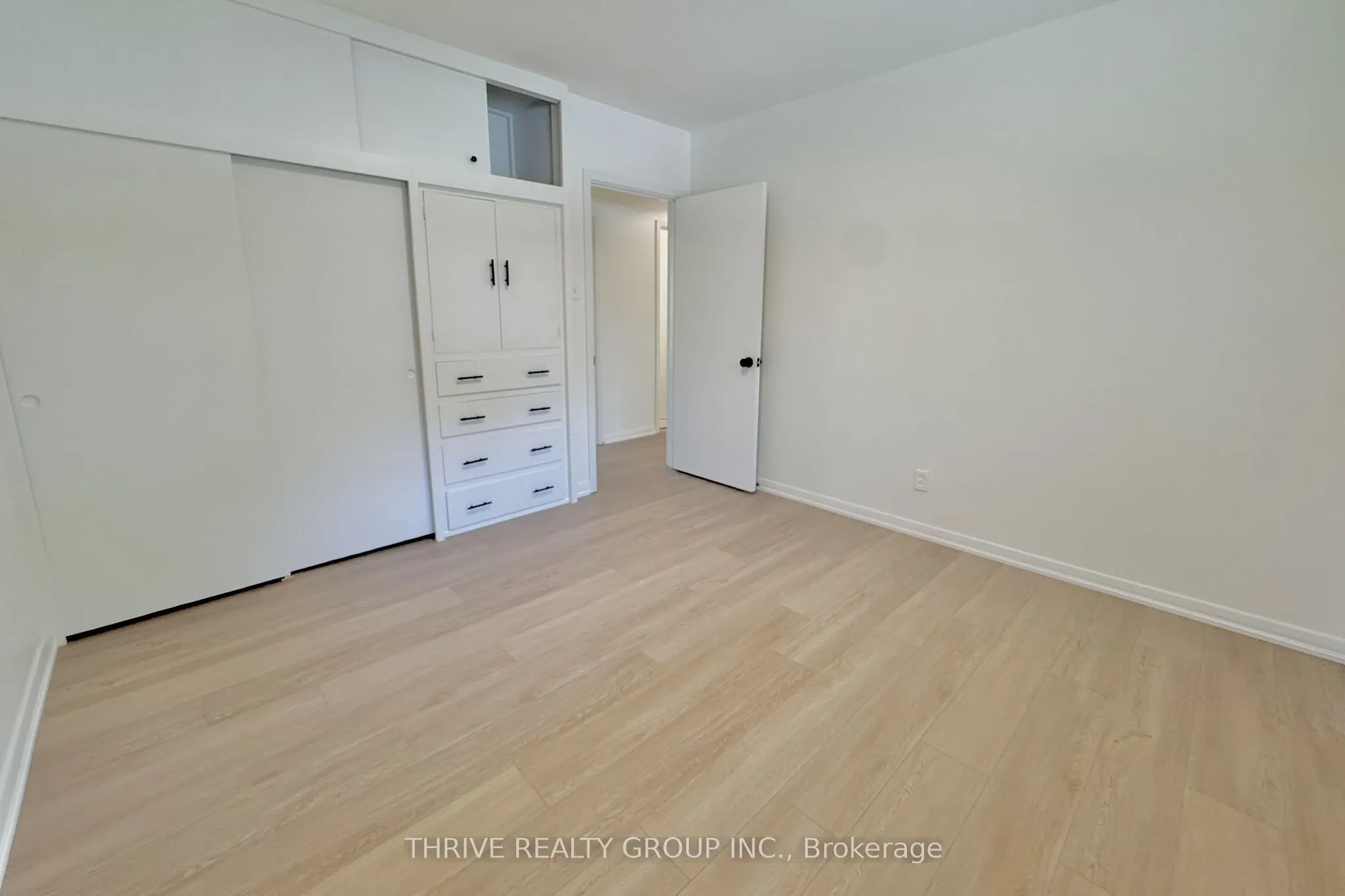 444 Ridgewood Crescent, #Upper