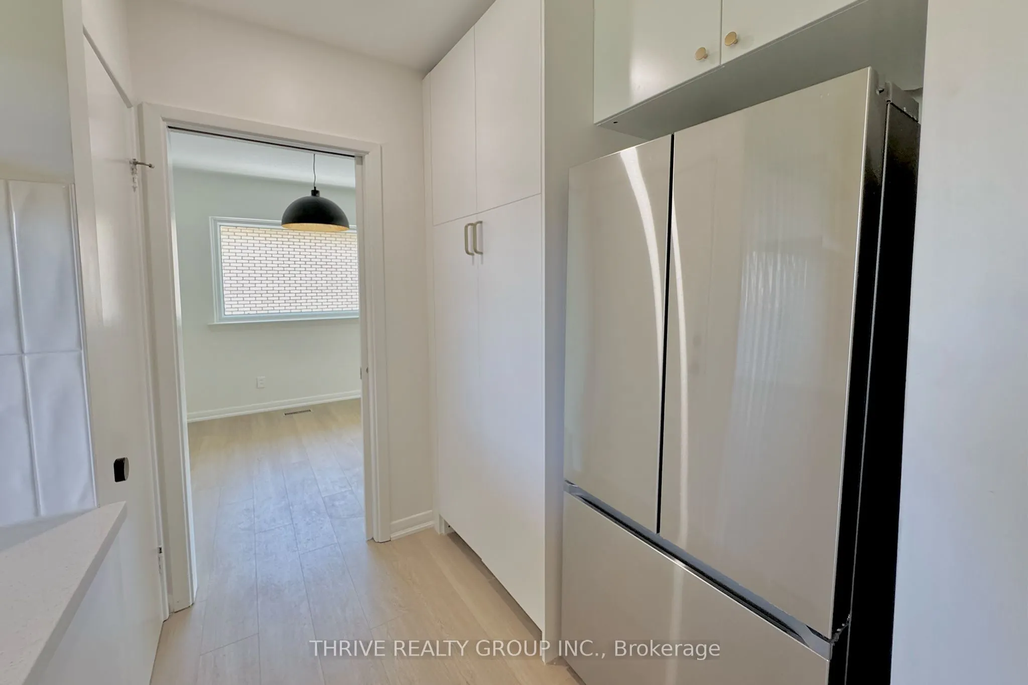444 Ridgewood Crescent, #Upper