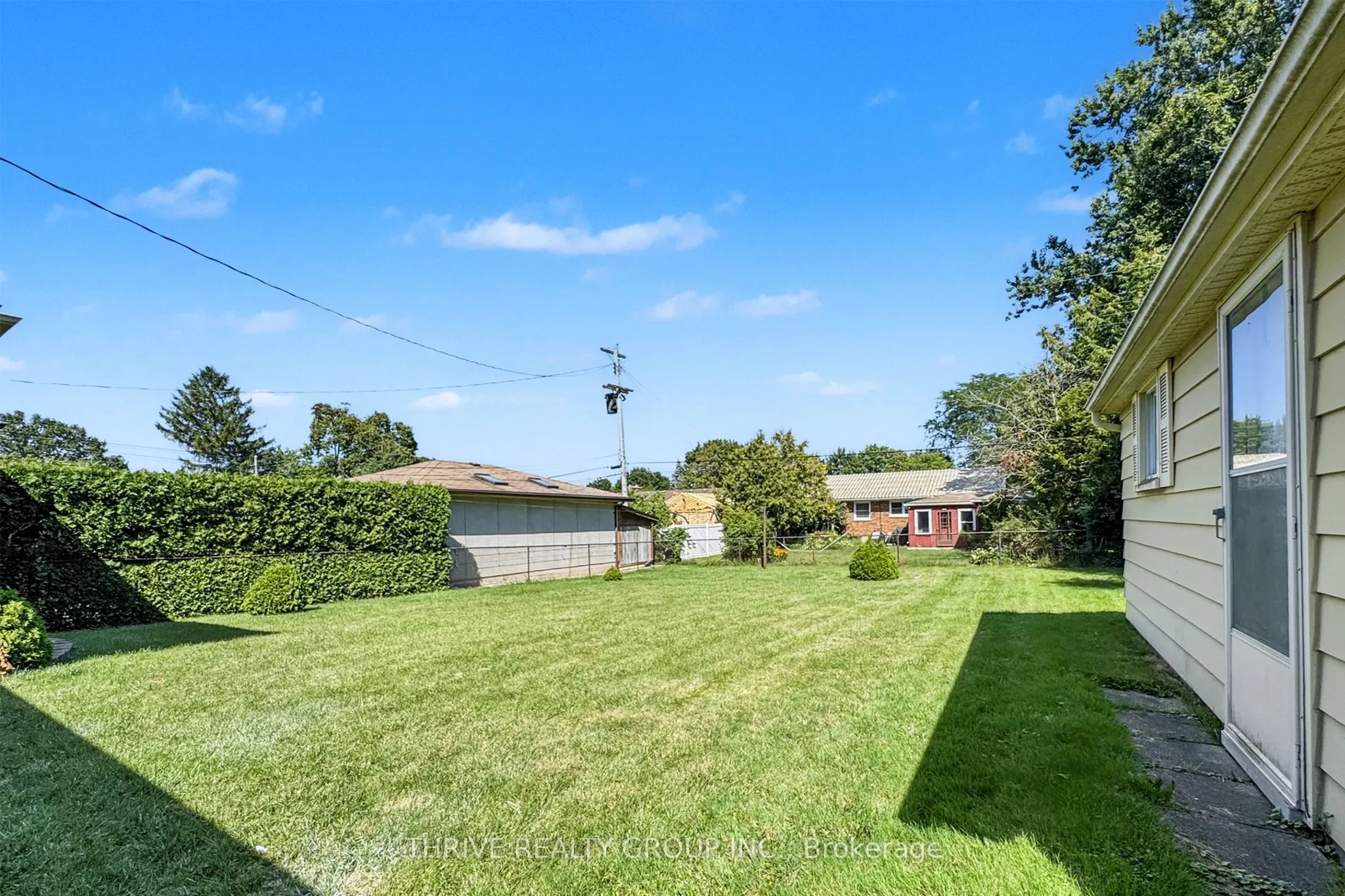 444 Ridgewood Crescent, #Upper