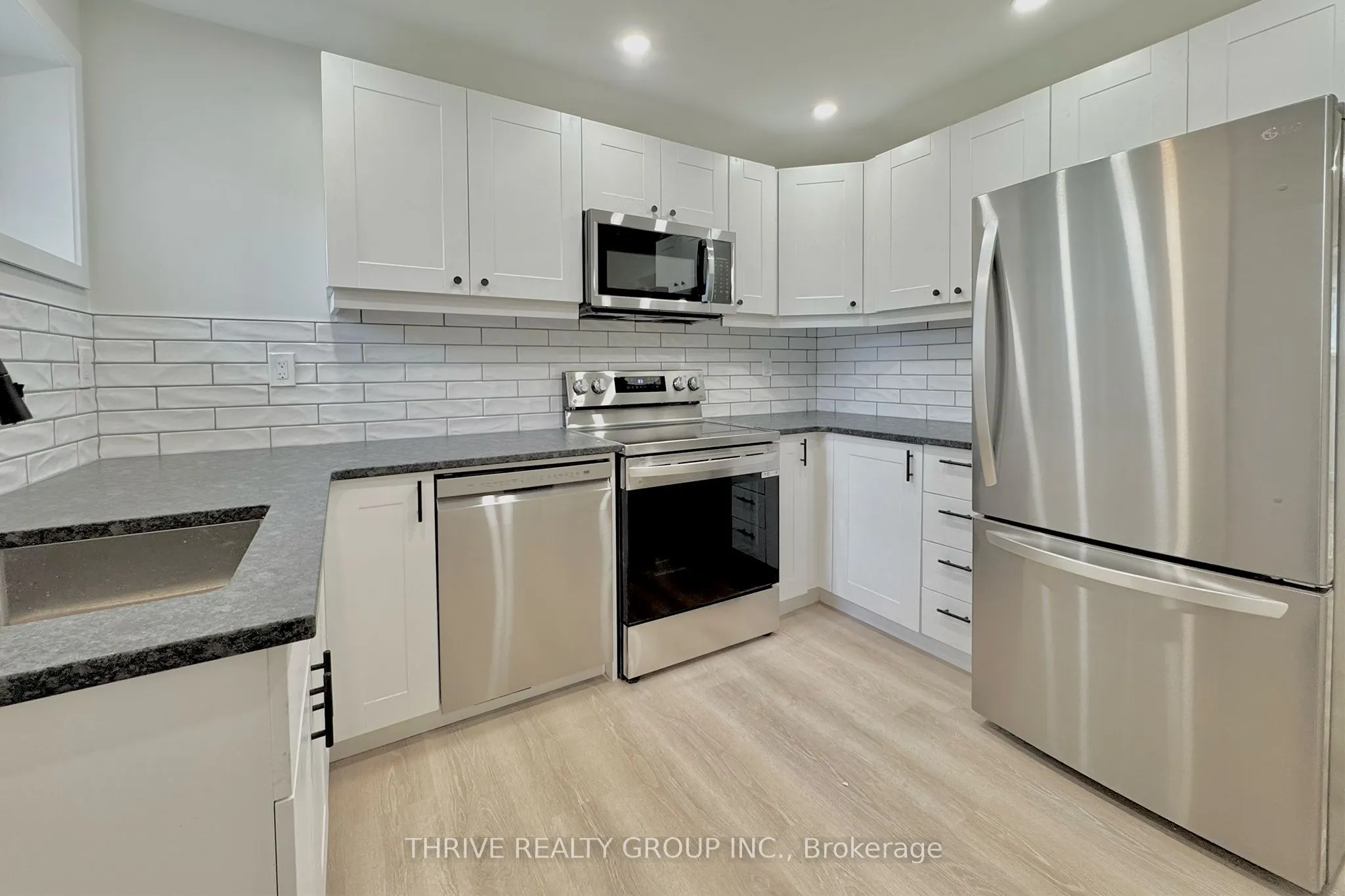 32 Rollscourt Gardens, #Lower