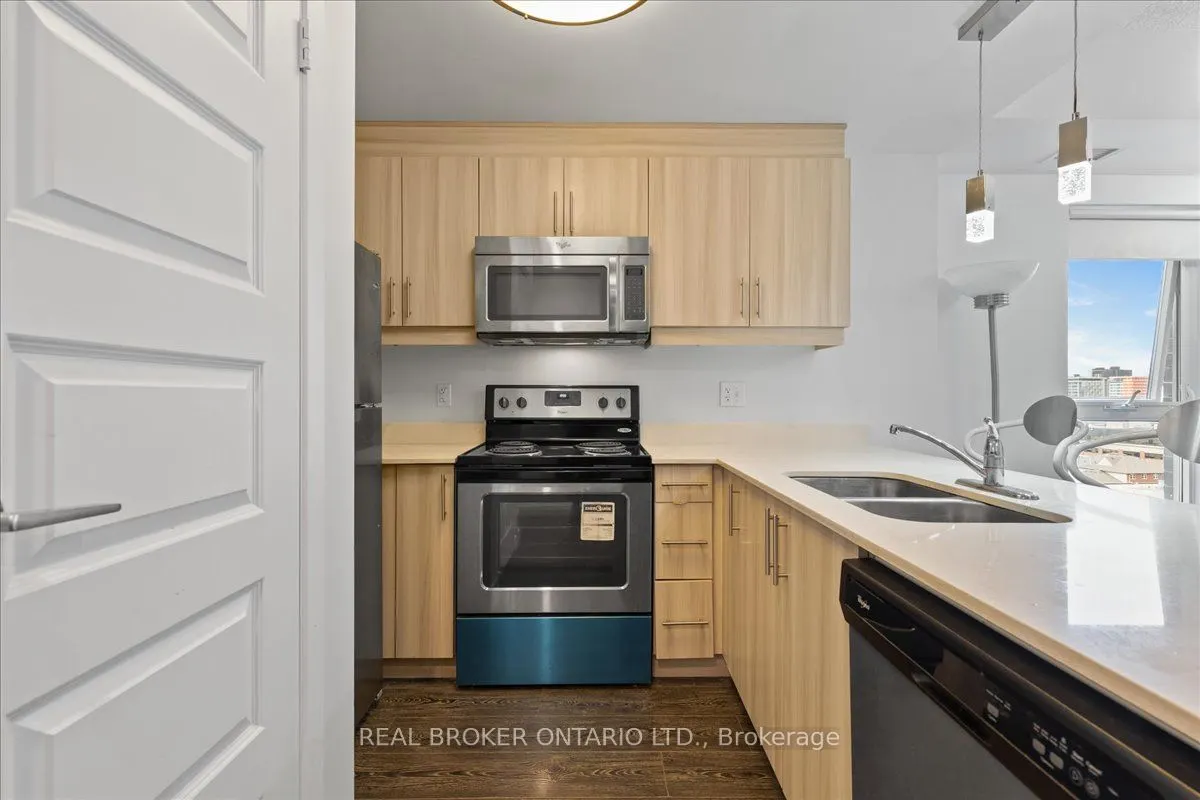 158 King Street N, #1105