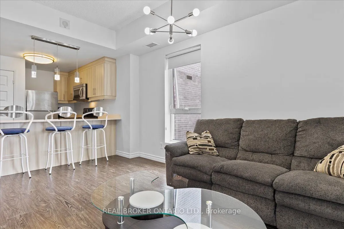 158 King Street N, #1105