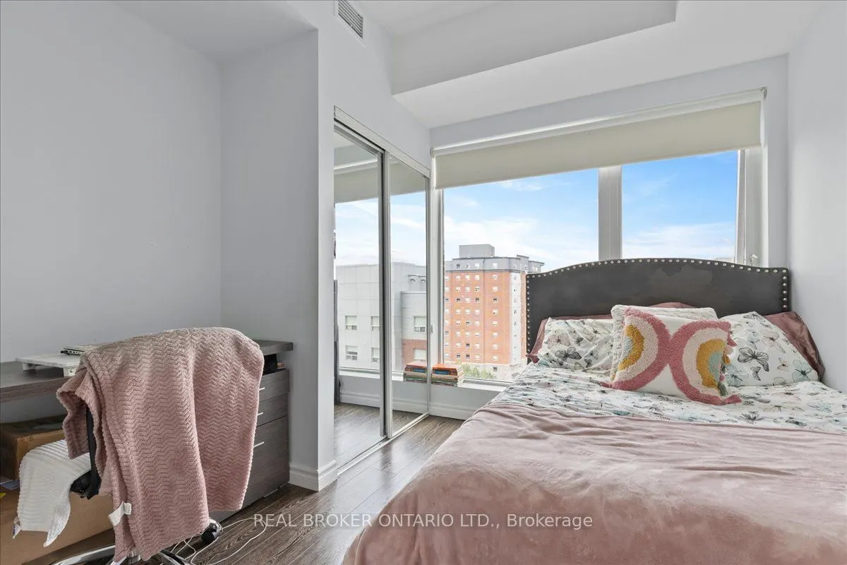 158 King Street N, #1105