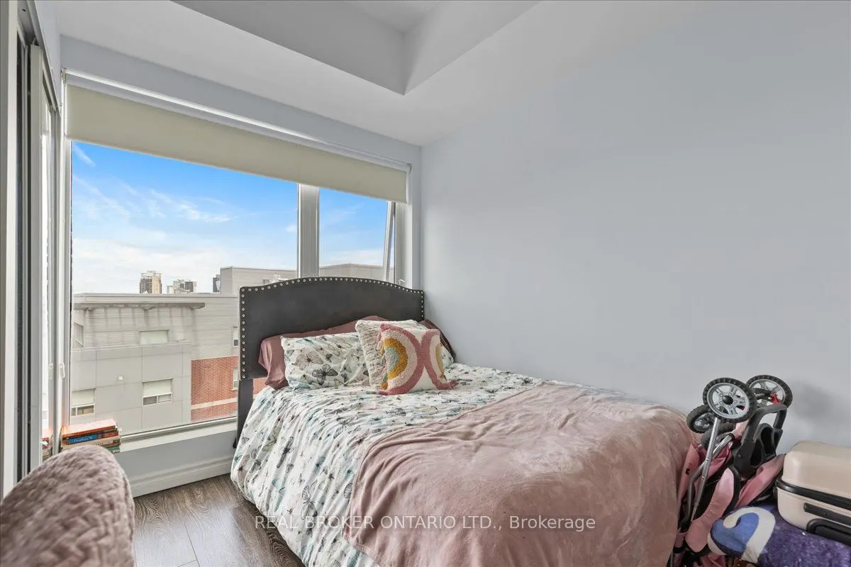 158 King Street N, #1105