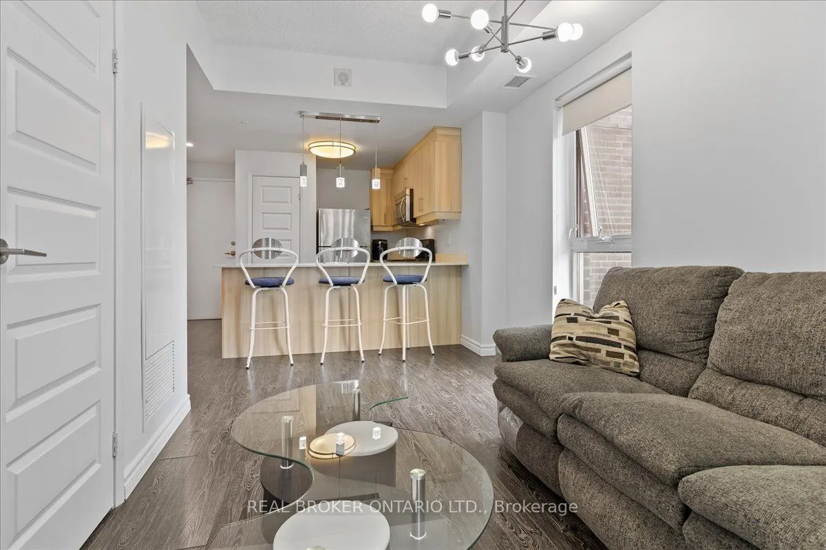158 King Street N, #1105