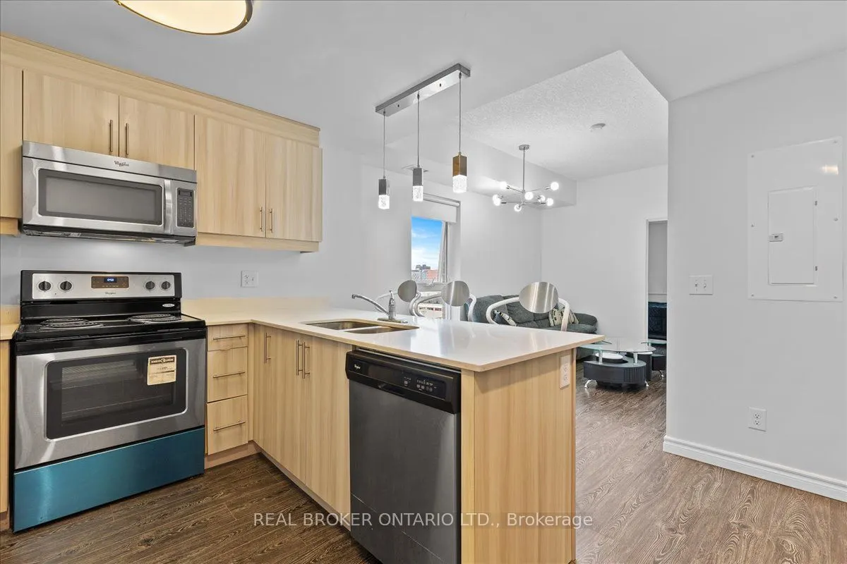 158 King Street N, #1105