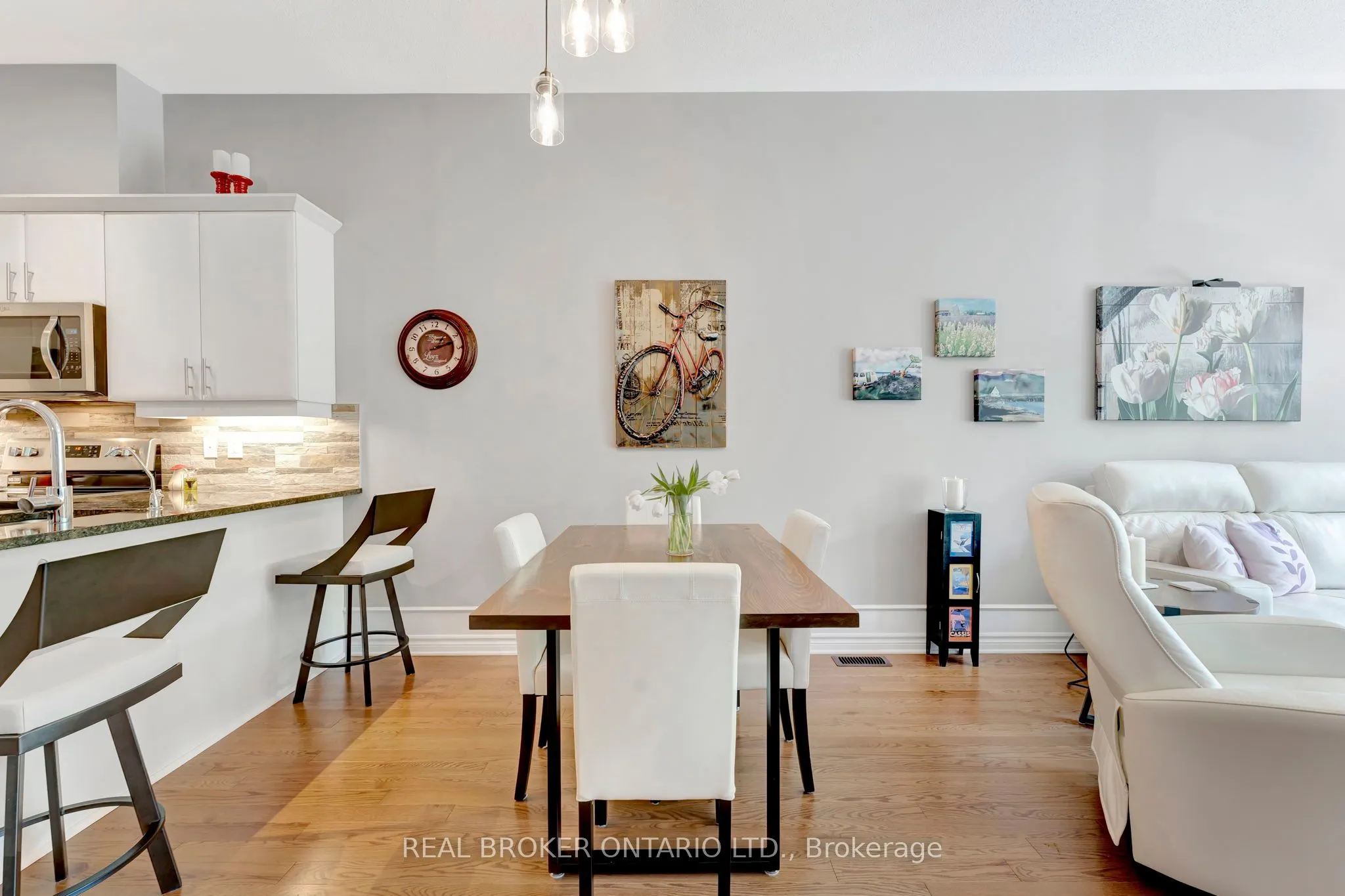 146 Oxford Street W