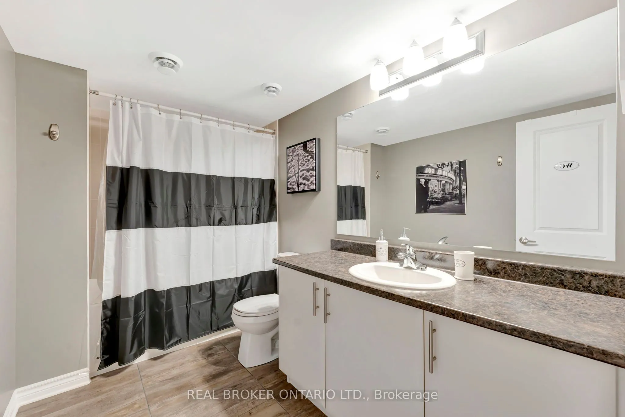 146 Oxford Street W