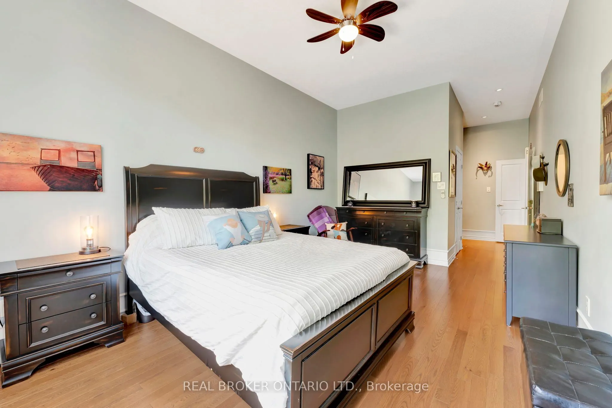 146 Oxford Street W