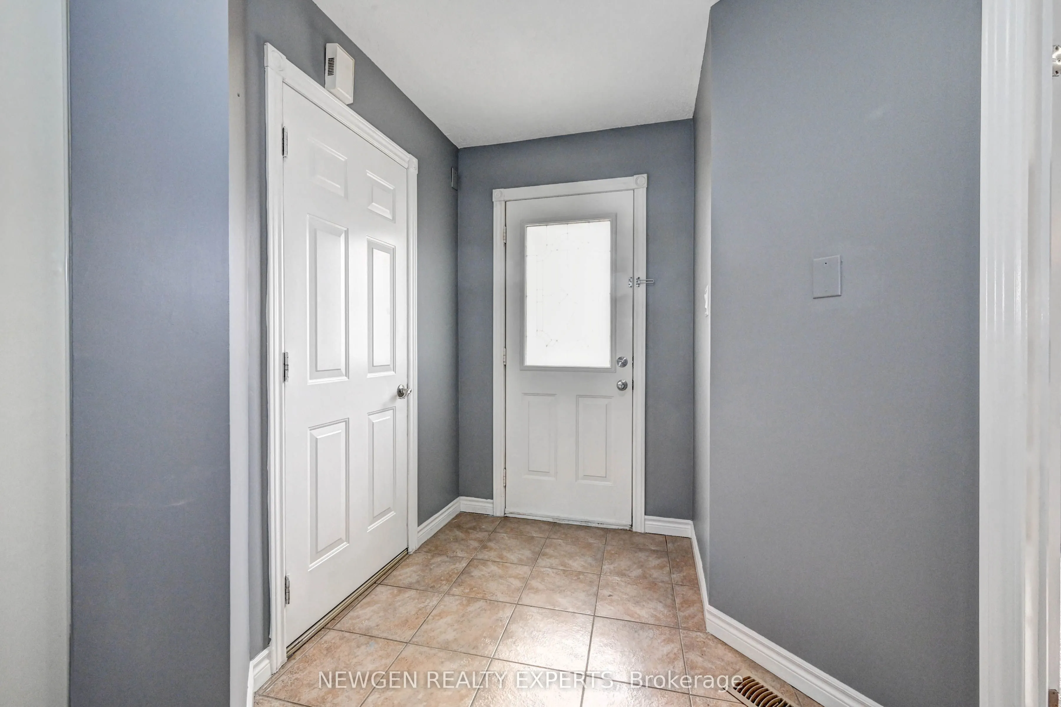 573 Burnett Avenue