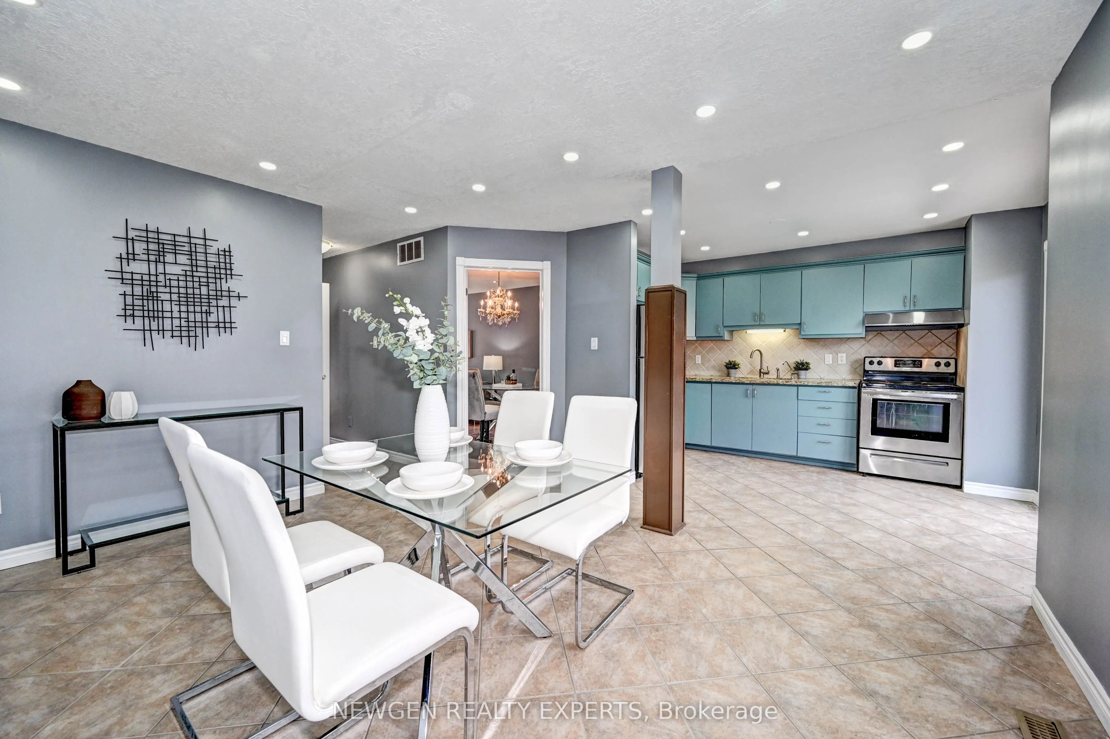 573 Burnett Avenue