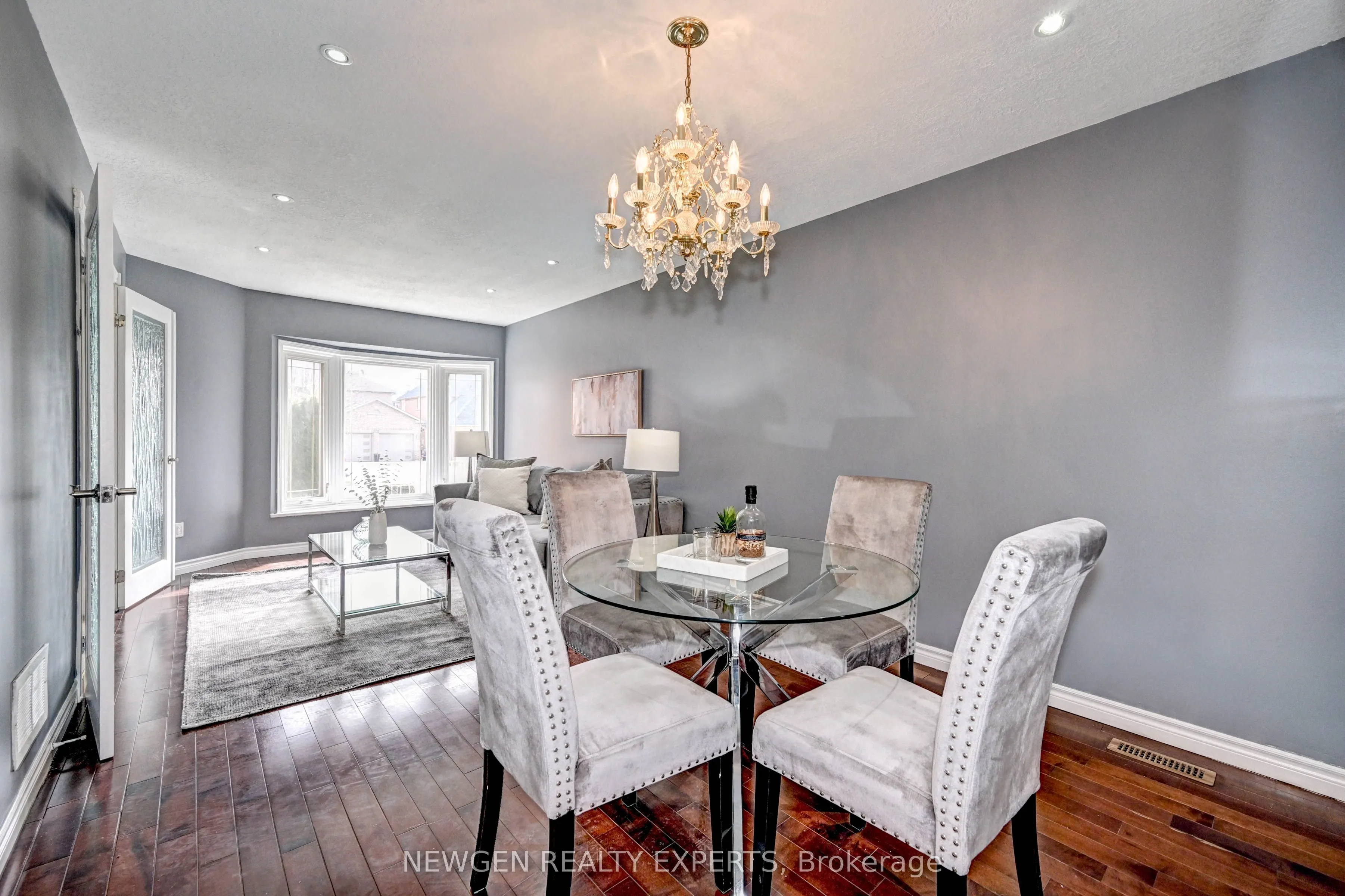 573 Burnett Avenue