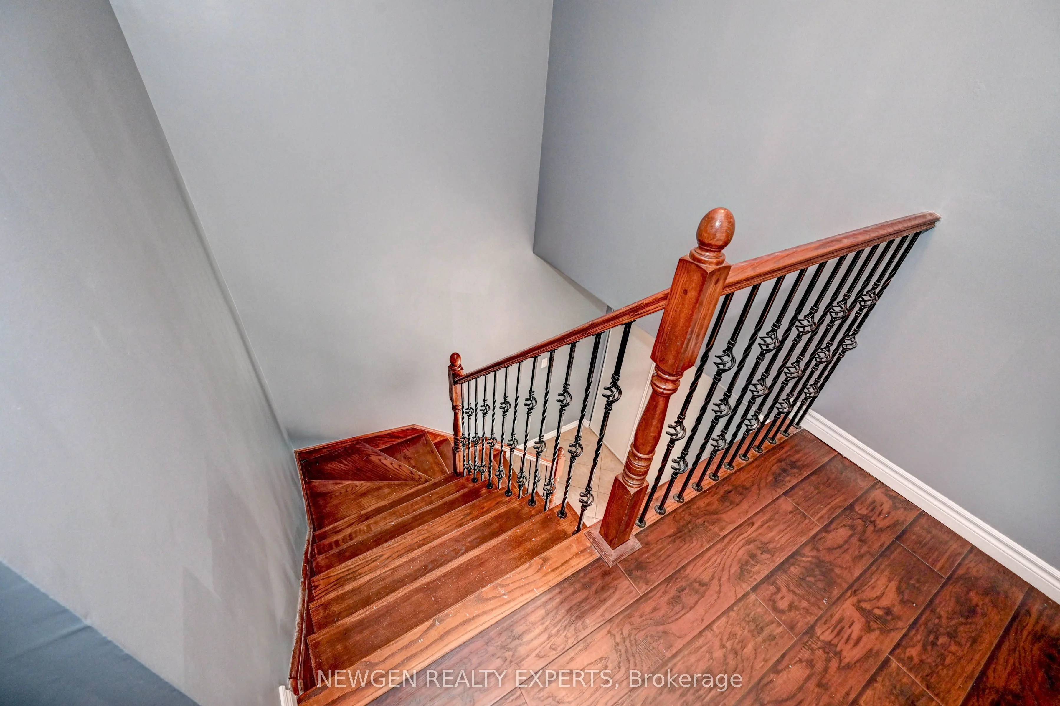 573 Burnett Avenue
