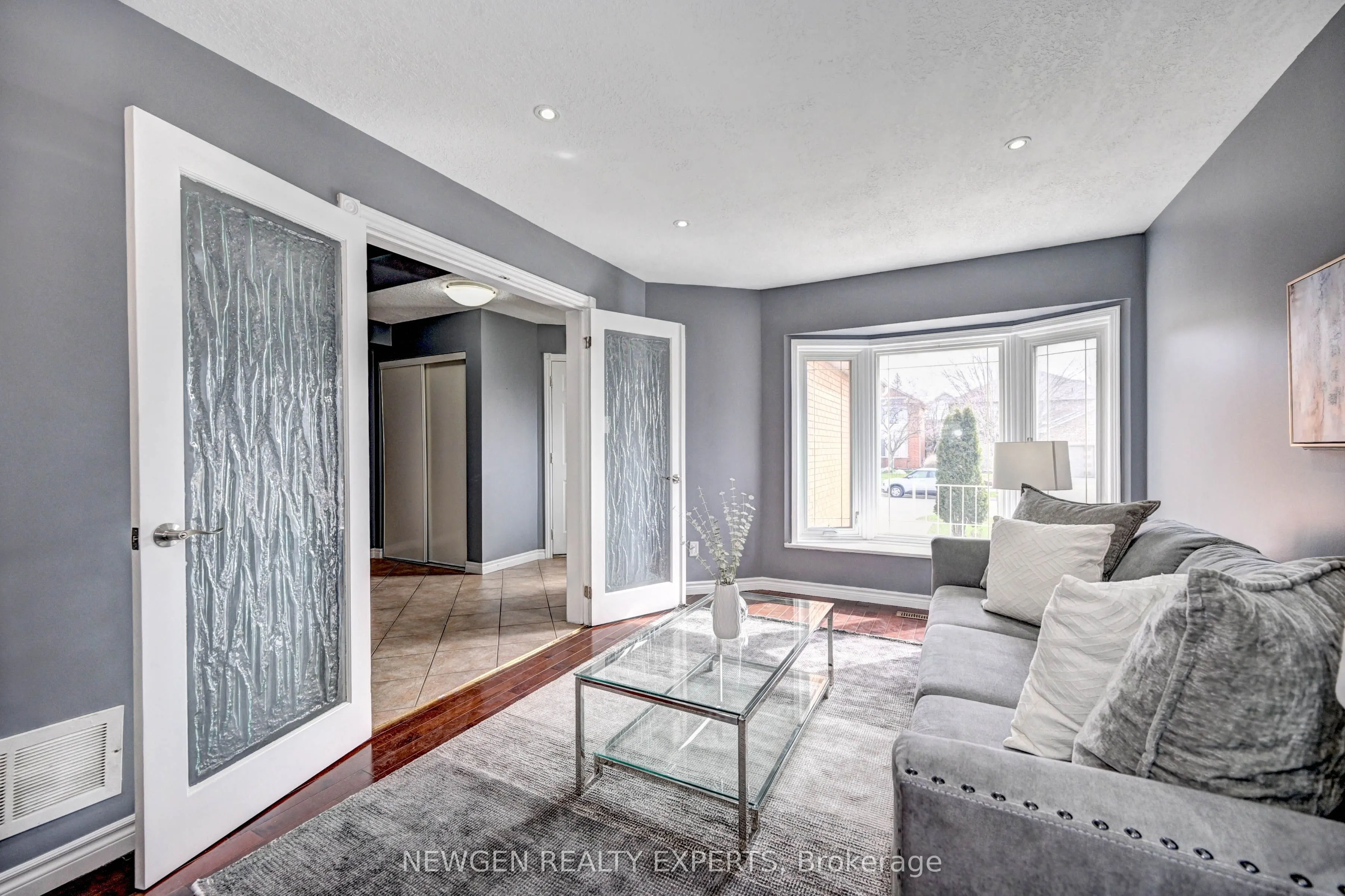 573 Burnett Avenue
