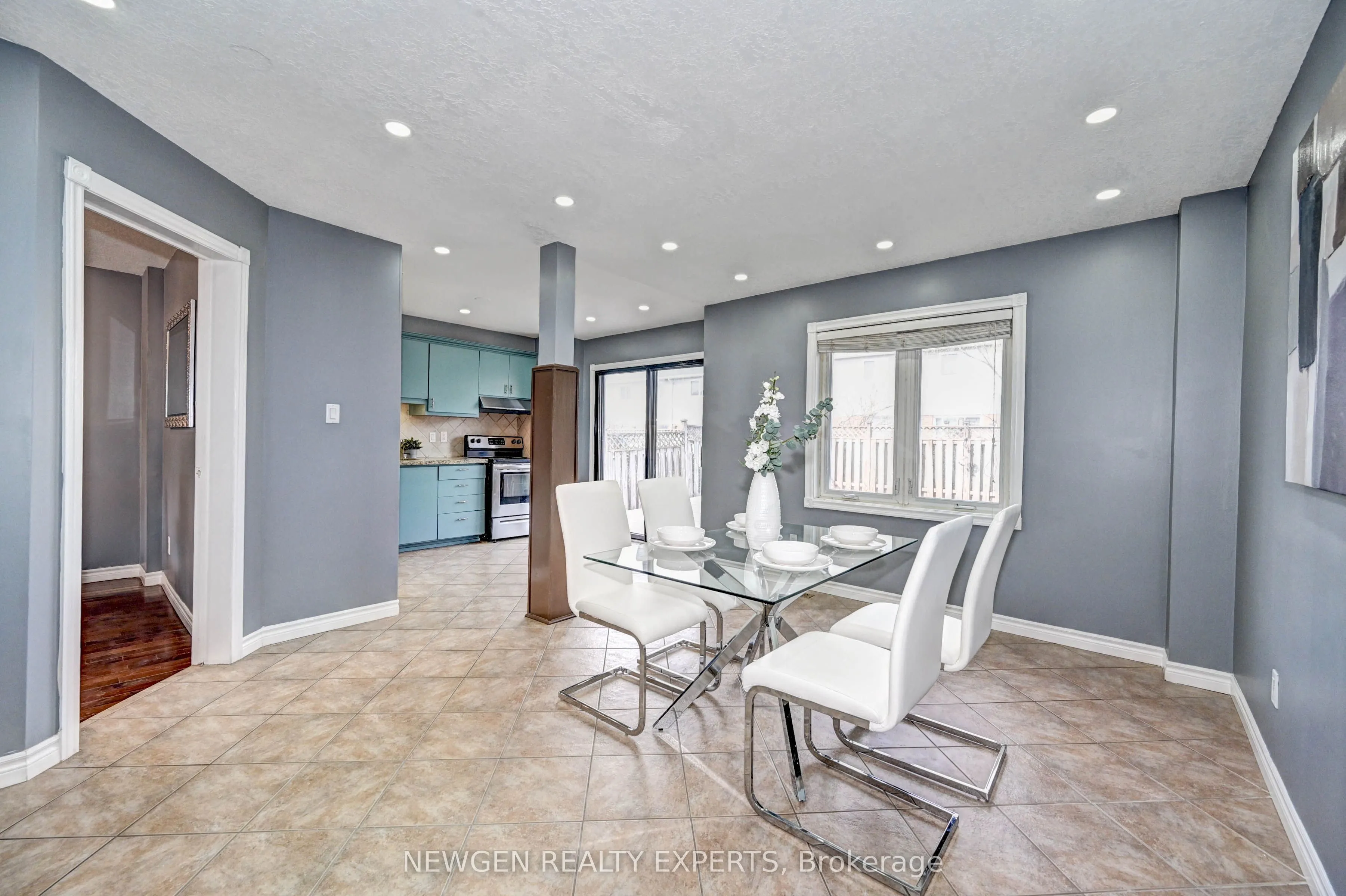 573 Burnett Avenue