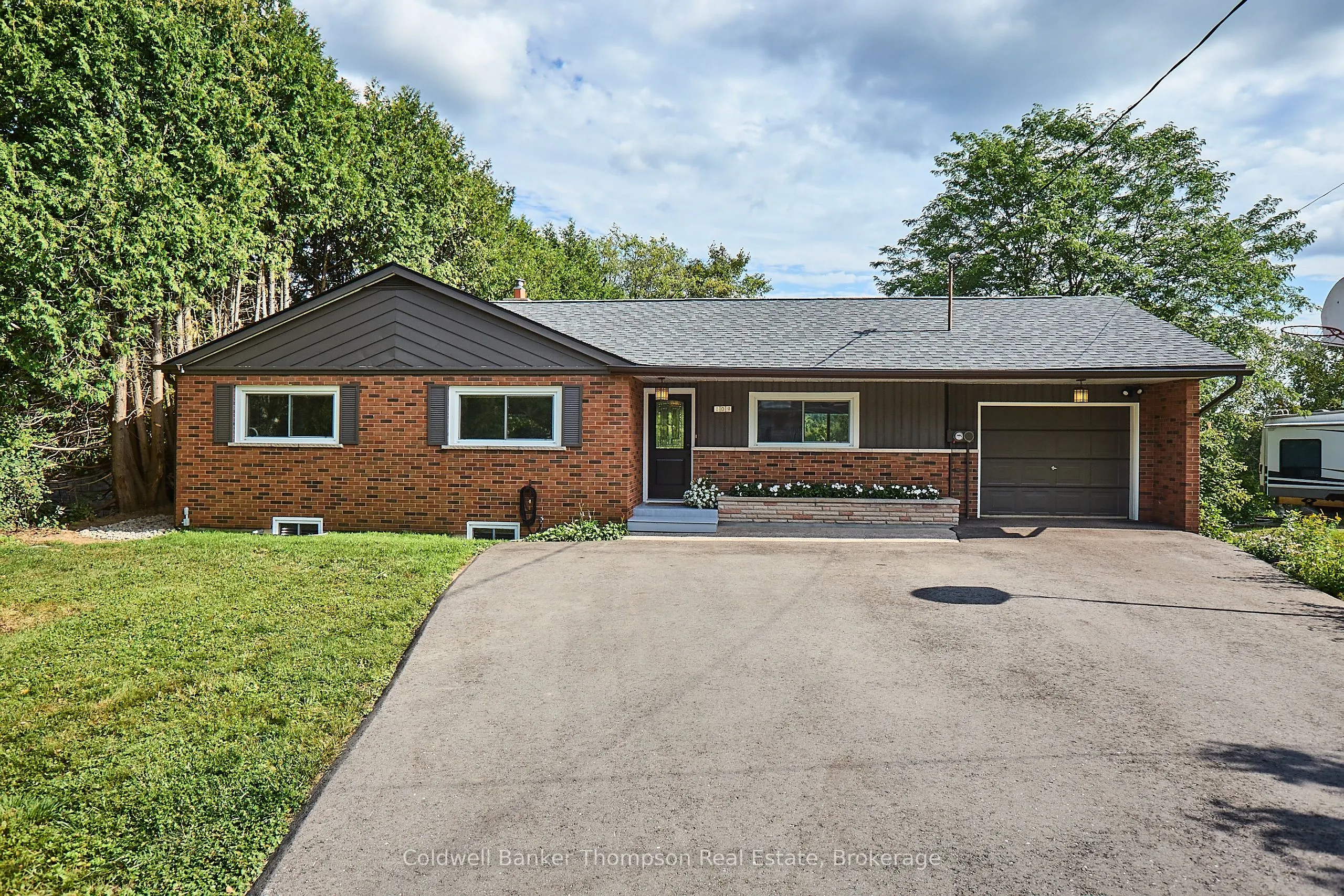 109 Riverside Drive