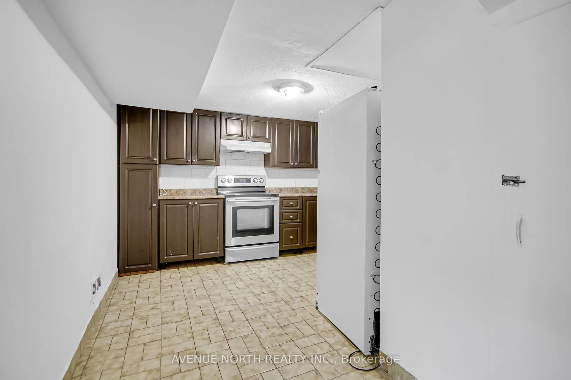 1254 Heron Road
