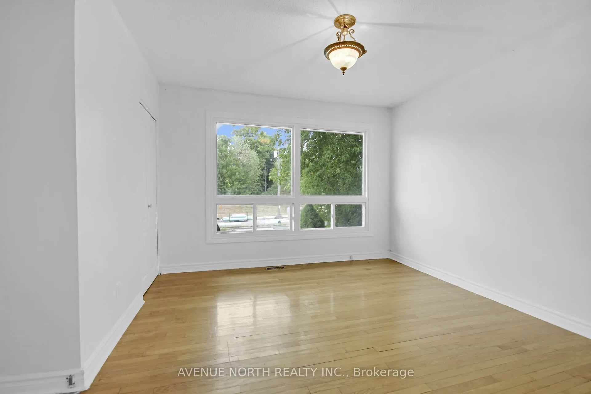 1254 Heron Road