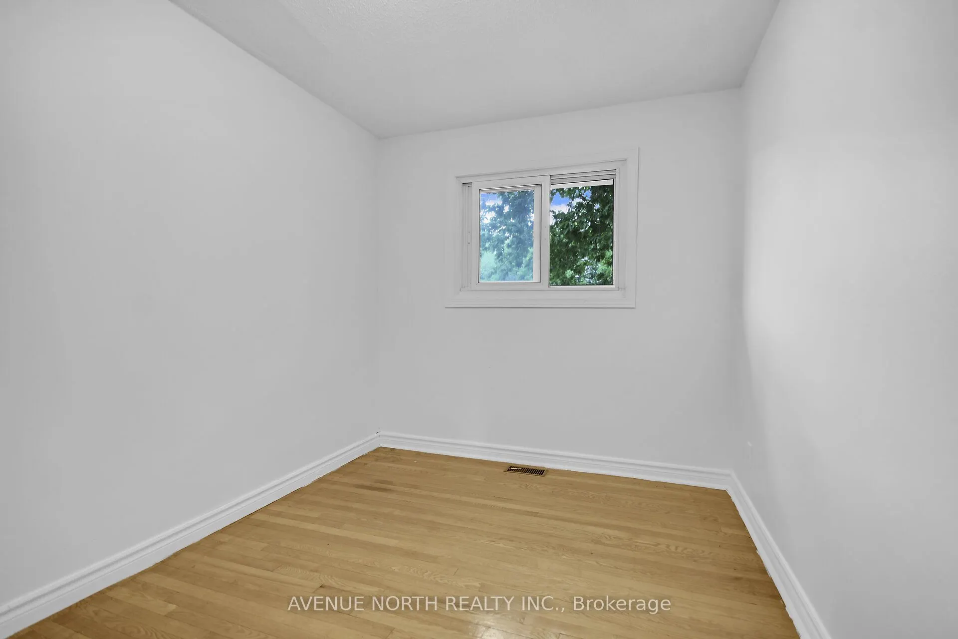 1254 Heron Road