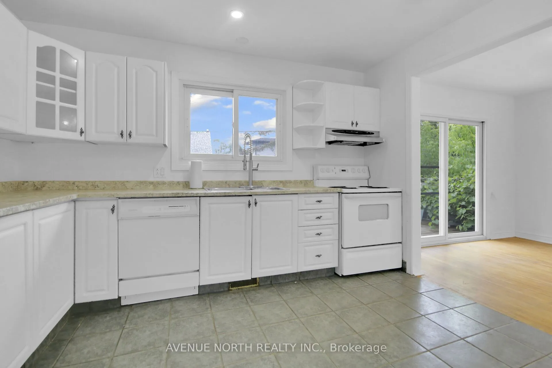 1254 Heron Road